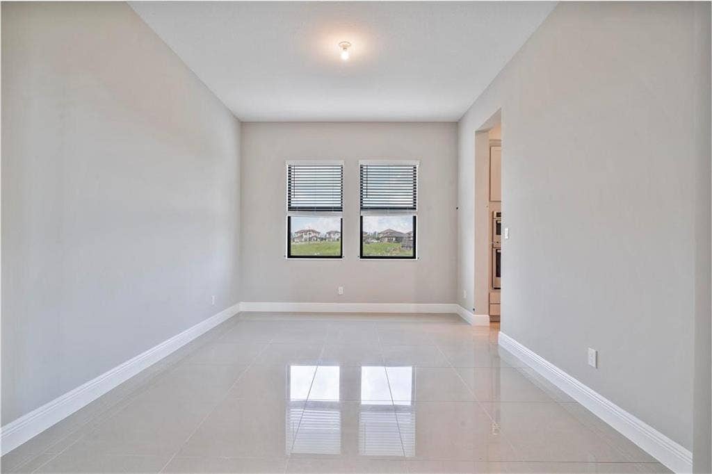 12135 E Baypoint Circle, Parkland, FL 33076 12135 Baypoint E.jpg 5