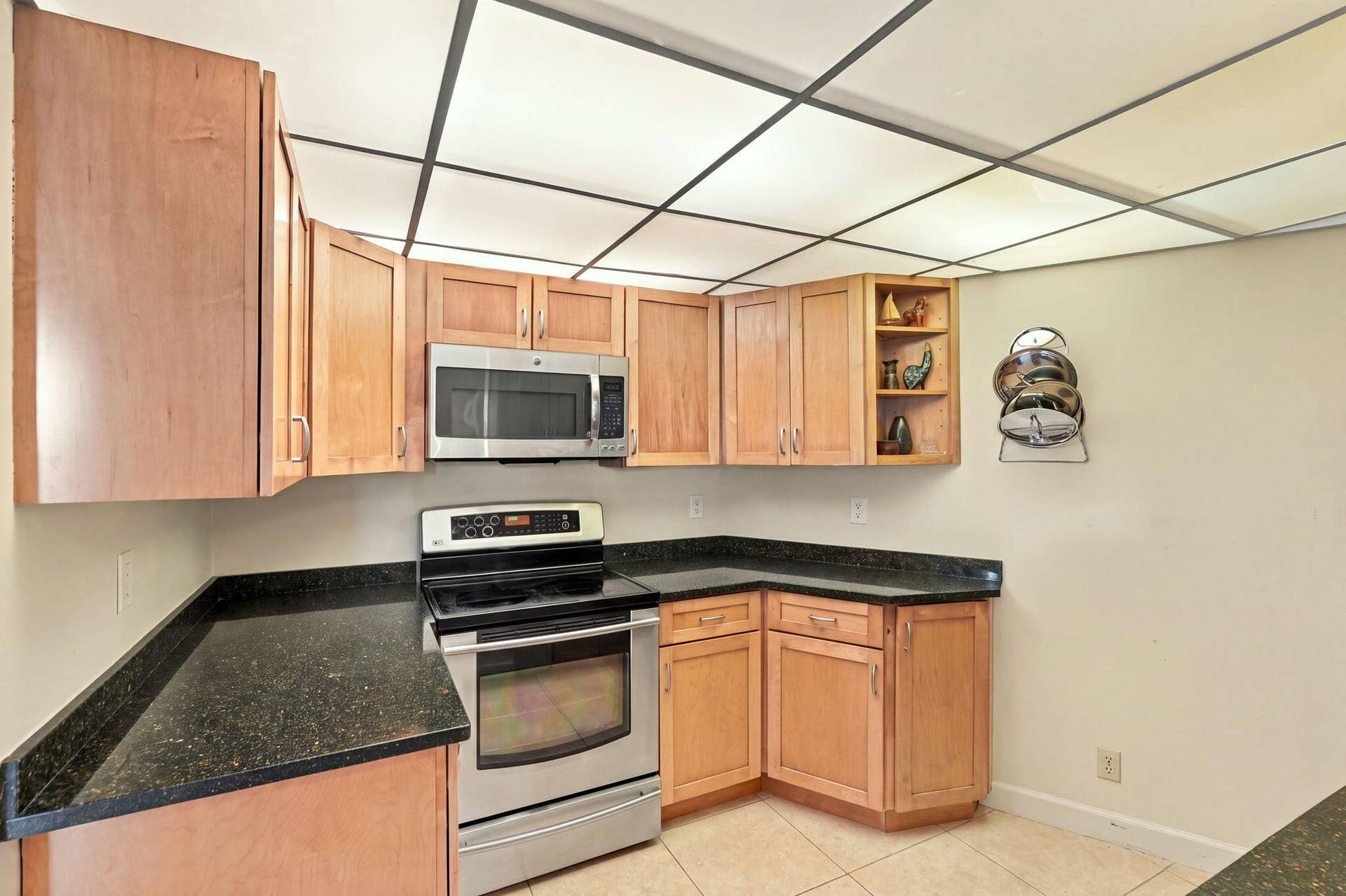 1301 River Reach Drive, #507, Fort Lauderdale, FL 33315 SS Appliances and lots of storage