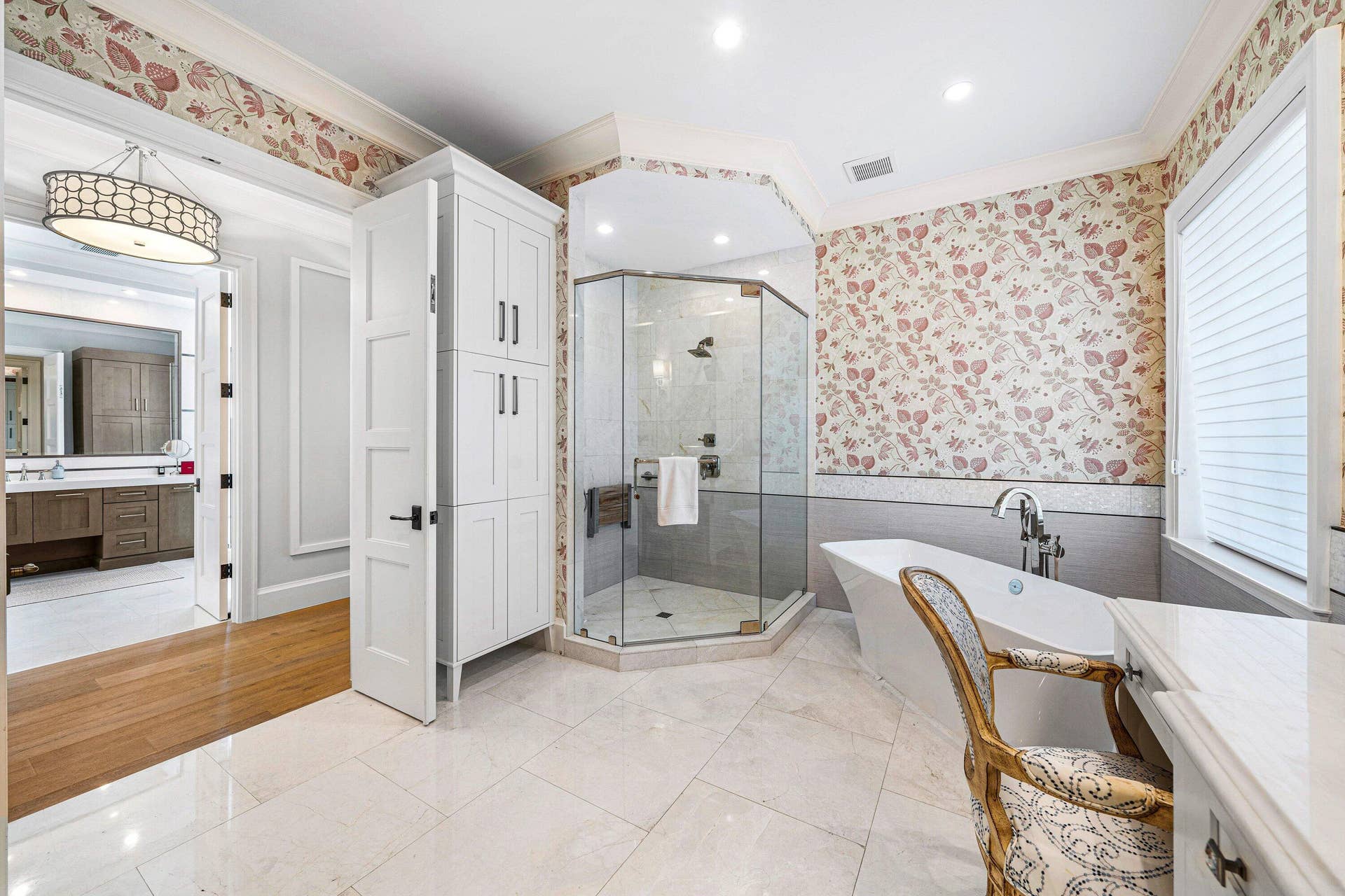 2249 E Maya Palm Drive, Boca Raton, FL 33432 PRIMARY BATH