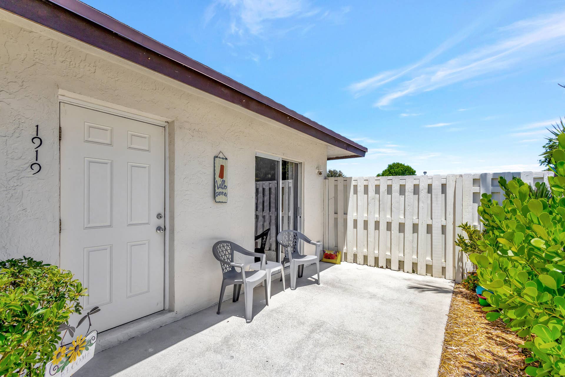 1919 Doffer Lane, North Palm Beach, FL 33408 20240523194654505086000000-o