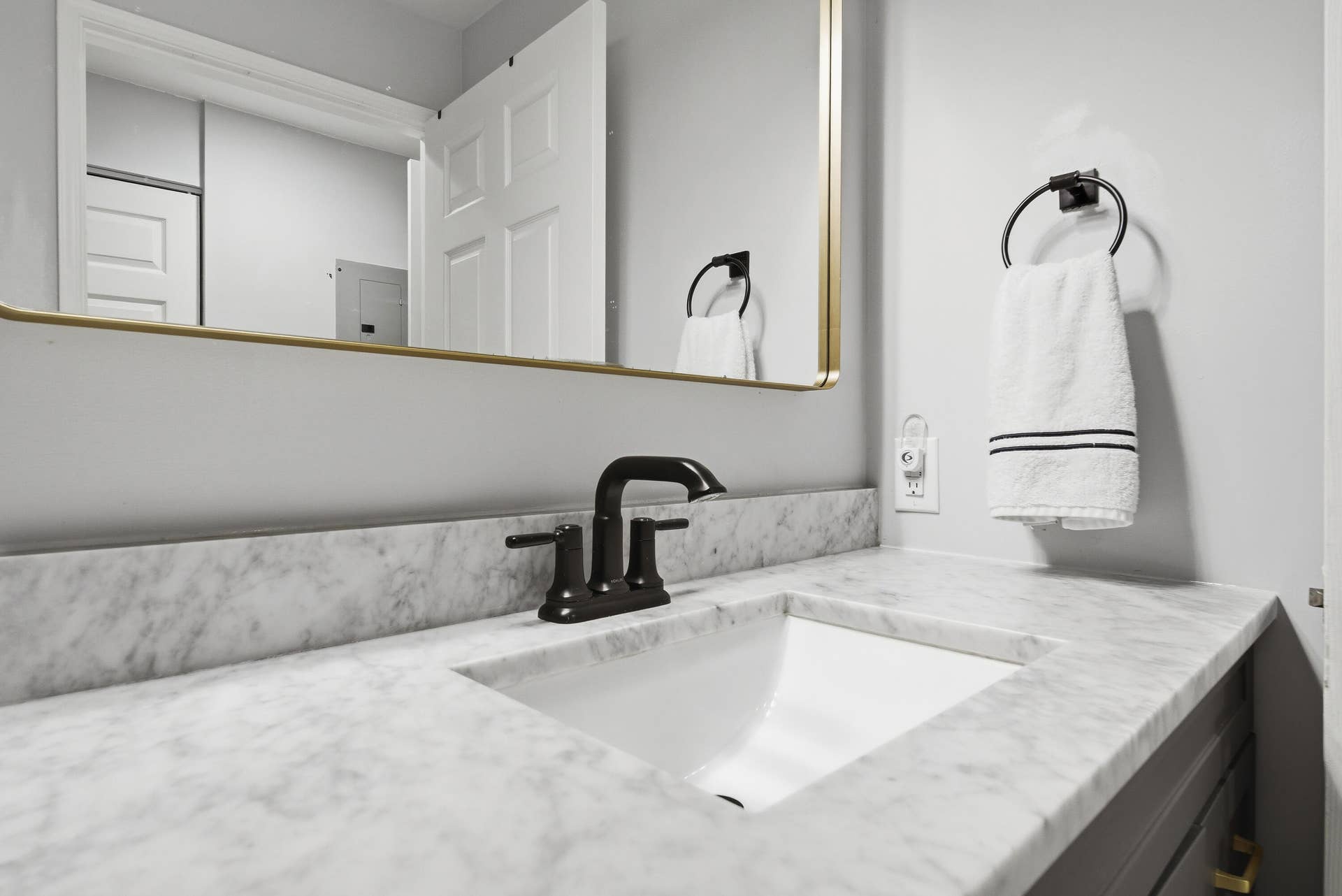 780-S-SAPODILLA-AVE-APT-104-33401-017