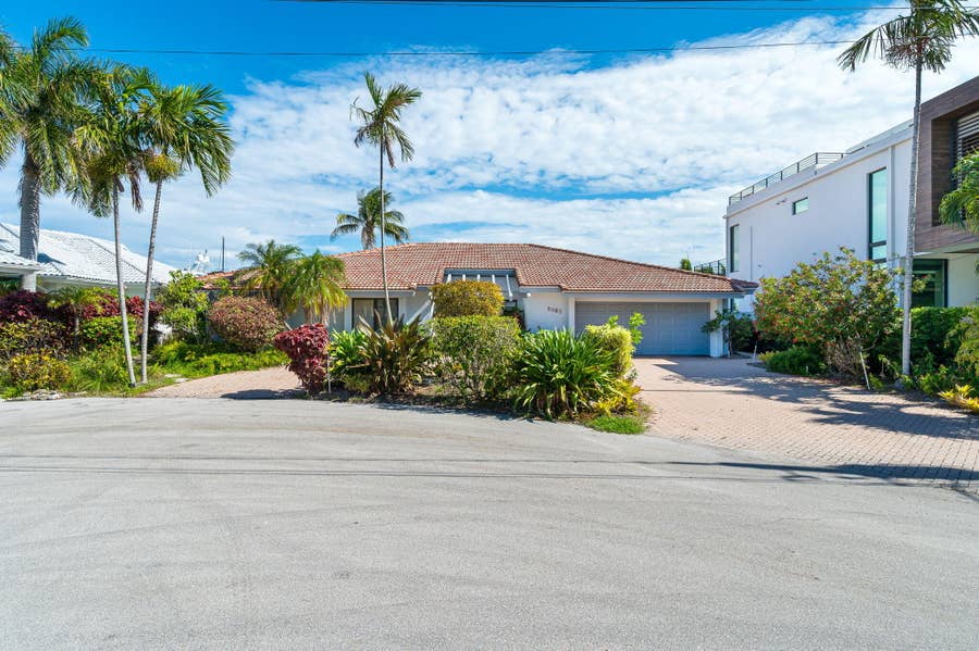 Property photo for 2810 NE 29th Street, Lighthouse Point, FL