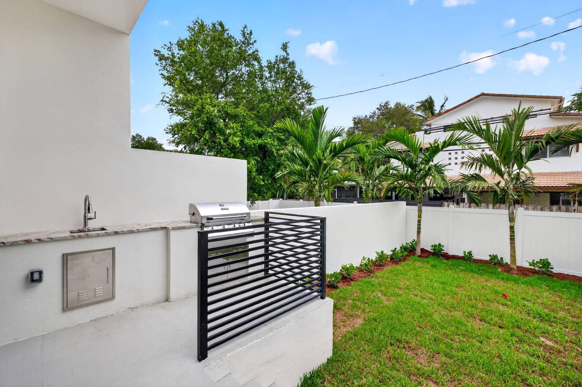 507 SW 11th Street, Fort Lauderdale, FL 33315 46-web-or-mls-699A8550