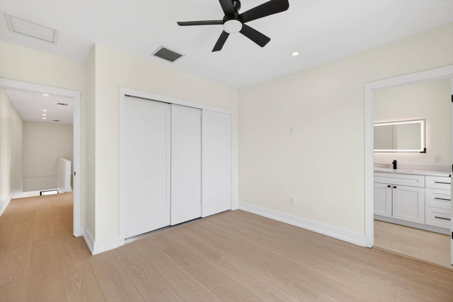 507 SW 11th Street, Fort Lauderdale, FL 33315 44-web-or-mls-699A8890