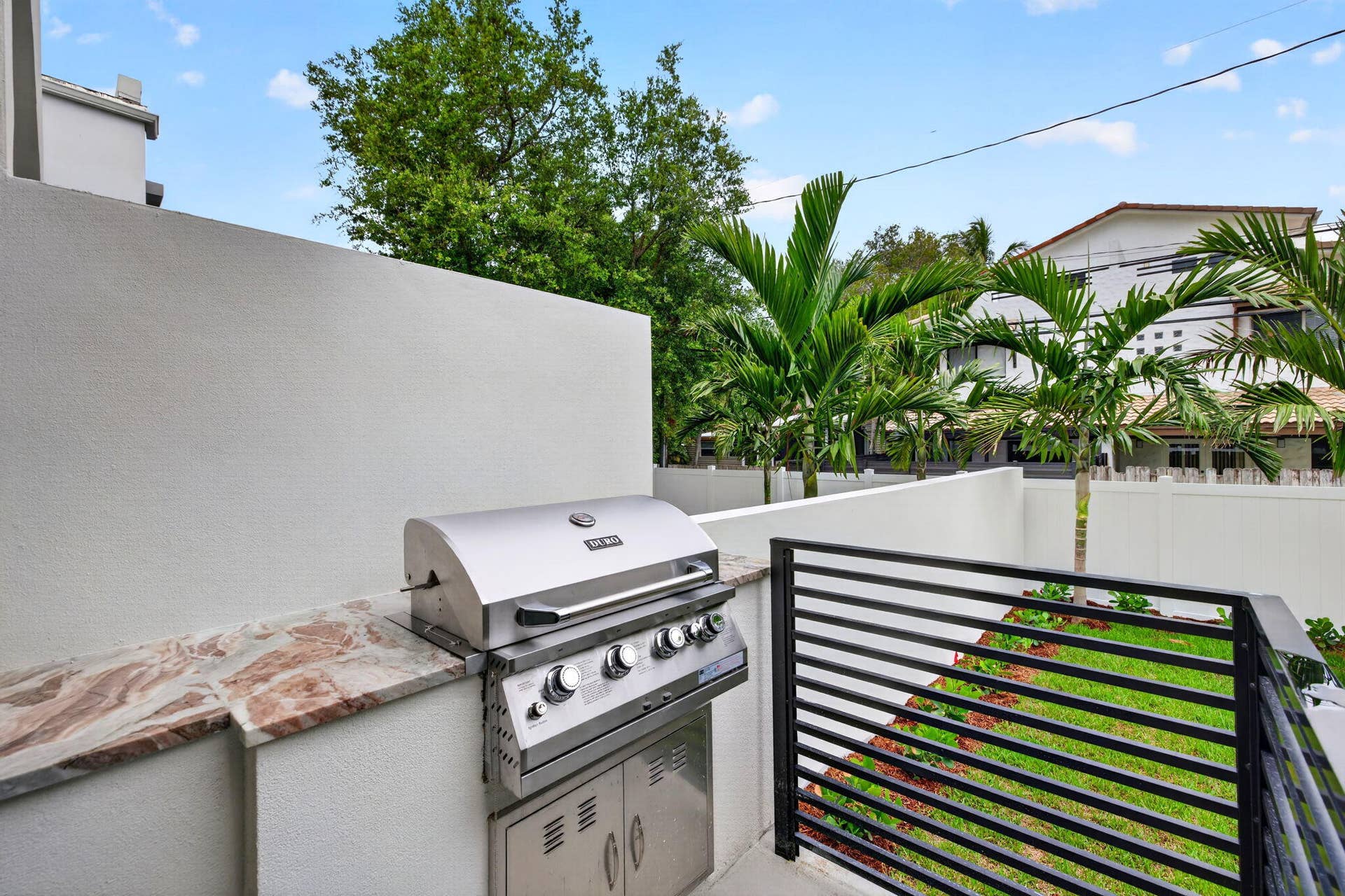 507 SW 11th Street, Fort Lauderdale, FL 33315 48-web-or-mls-699A8570