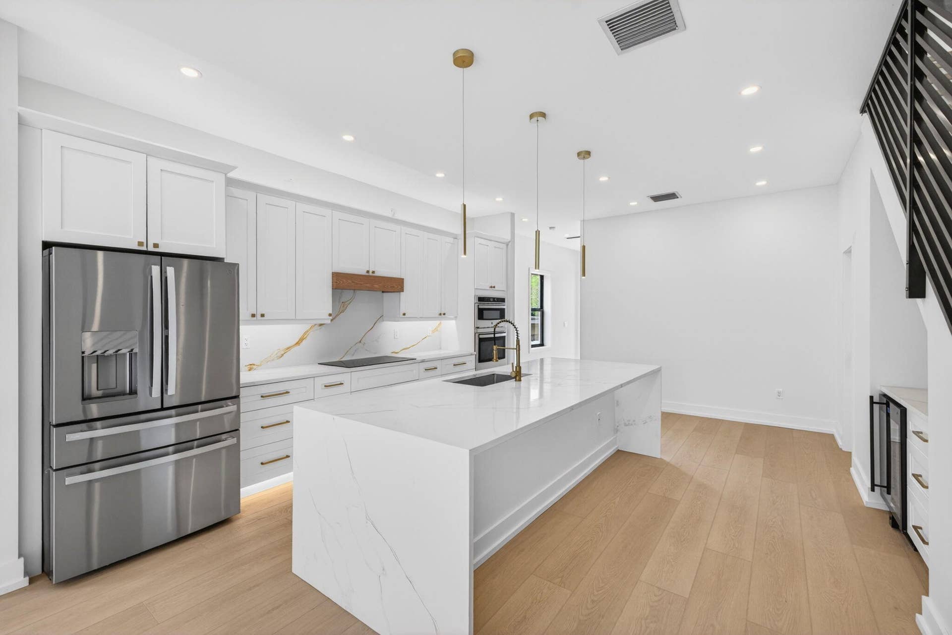 507 SW 11th Street, Fort Lauderdale, FL 33315 11-web-or-mls-699A8435