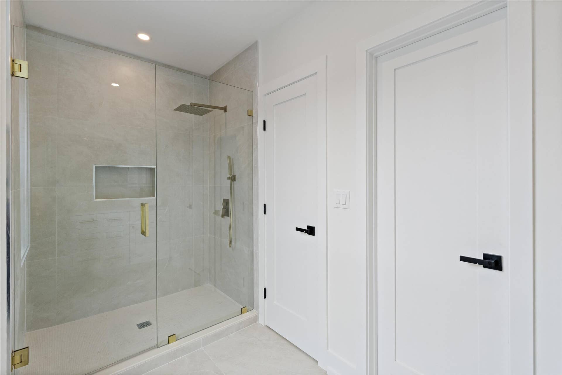 507 SW 11th Street, Fort Lauderdale, FL 33315 13-509 SW 11th Street Ft. Lauderdale, FL
