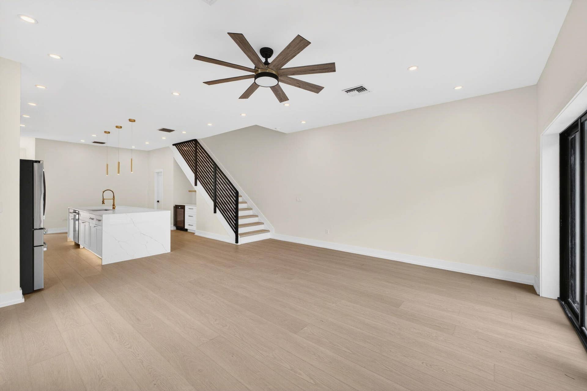507 SW 11th Street, Fort Lauderdale, FL 33315 22-web-or-mls-699A8515