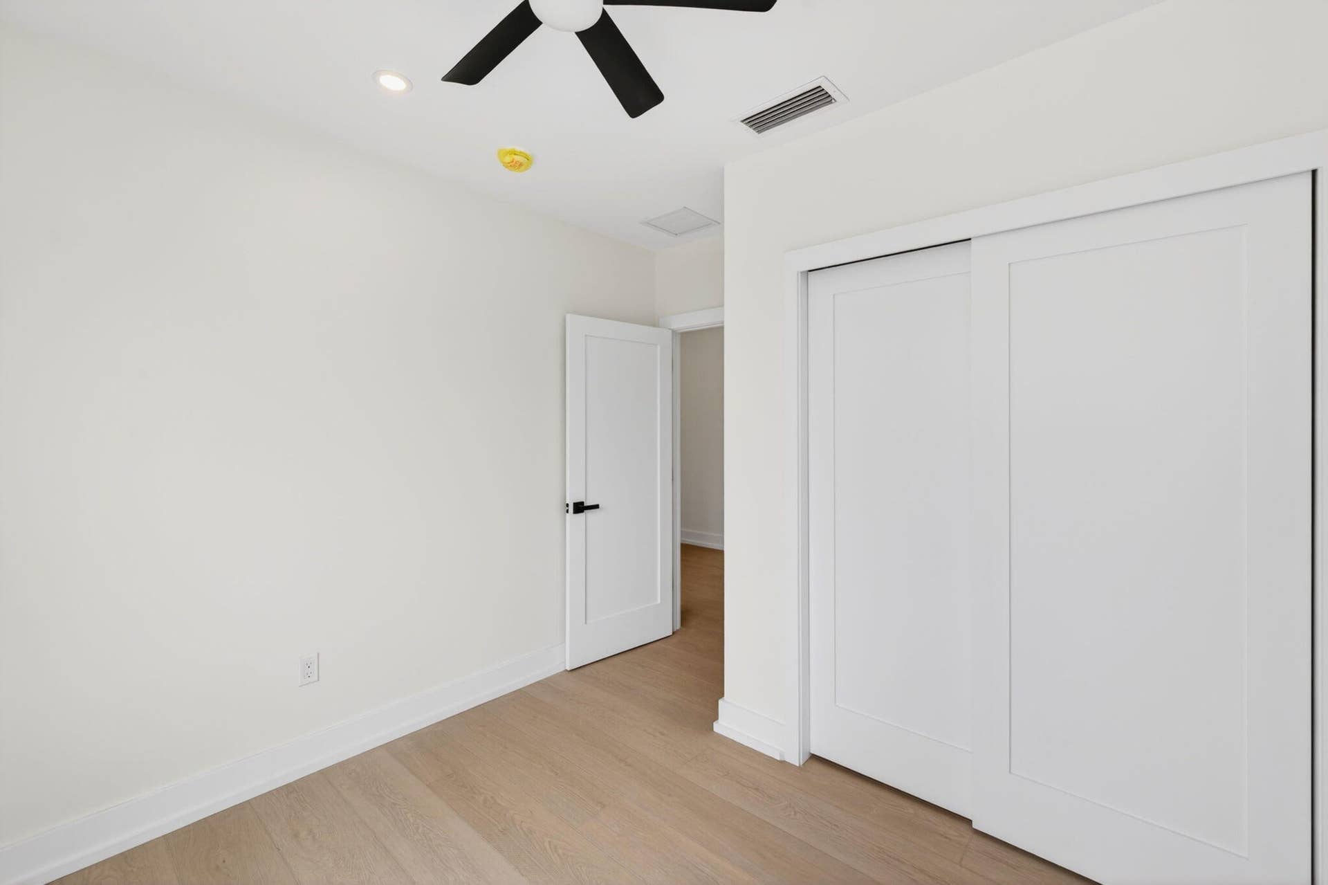 507 SW 11th Street, Fort Lauderdale, FL 33315 36-web-or-mls-699A8805