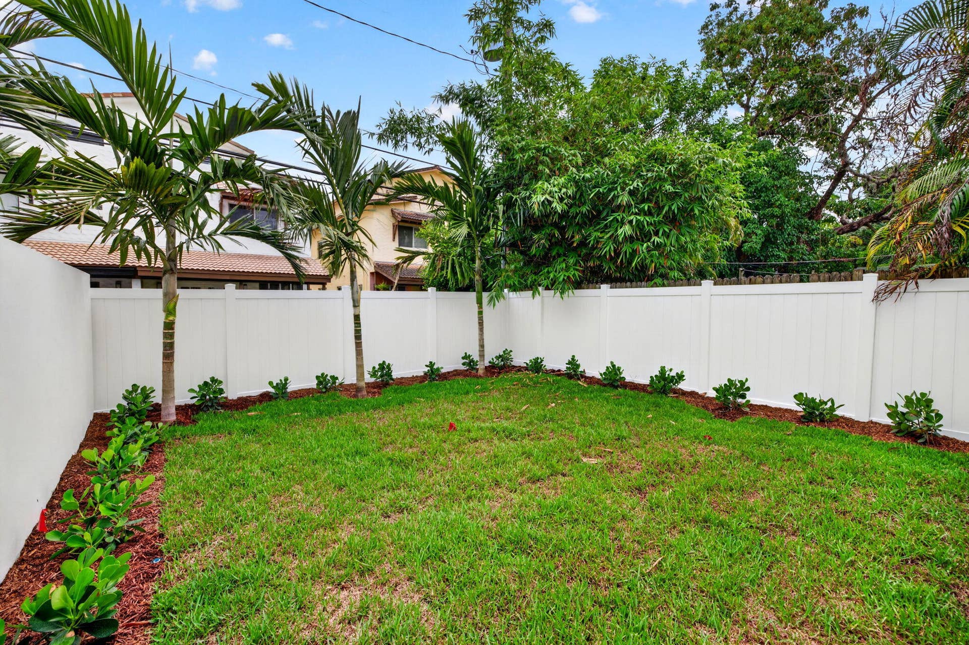 507 SW 11th Street, Fort Lauderdale, FL 33315 51-web-or-mls-699A8600