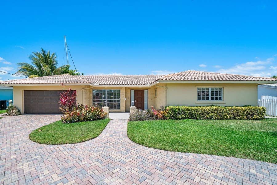 Property photo for 1525 SE 6th Street, Deerfield Beach, FL