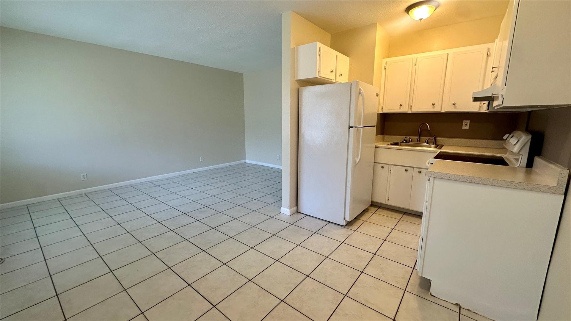 717 SE 16th Street, #3, Fort Lauderdale, Fort Lauderdale, FL 33316 Photo 1