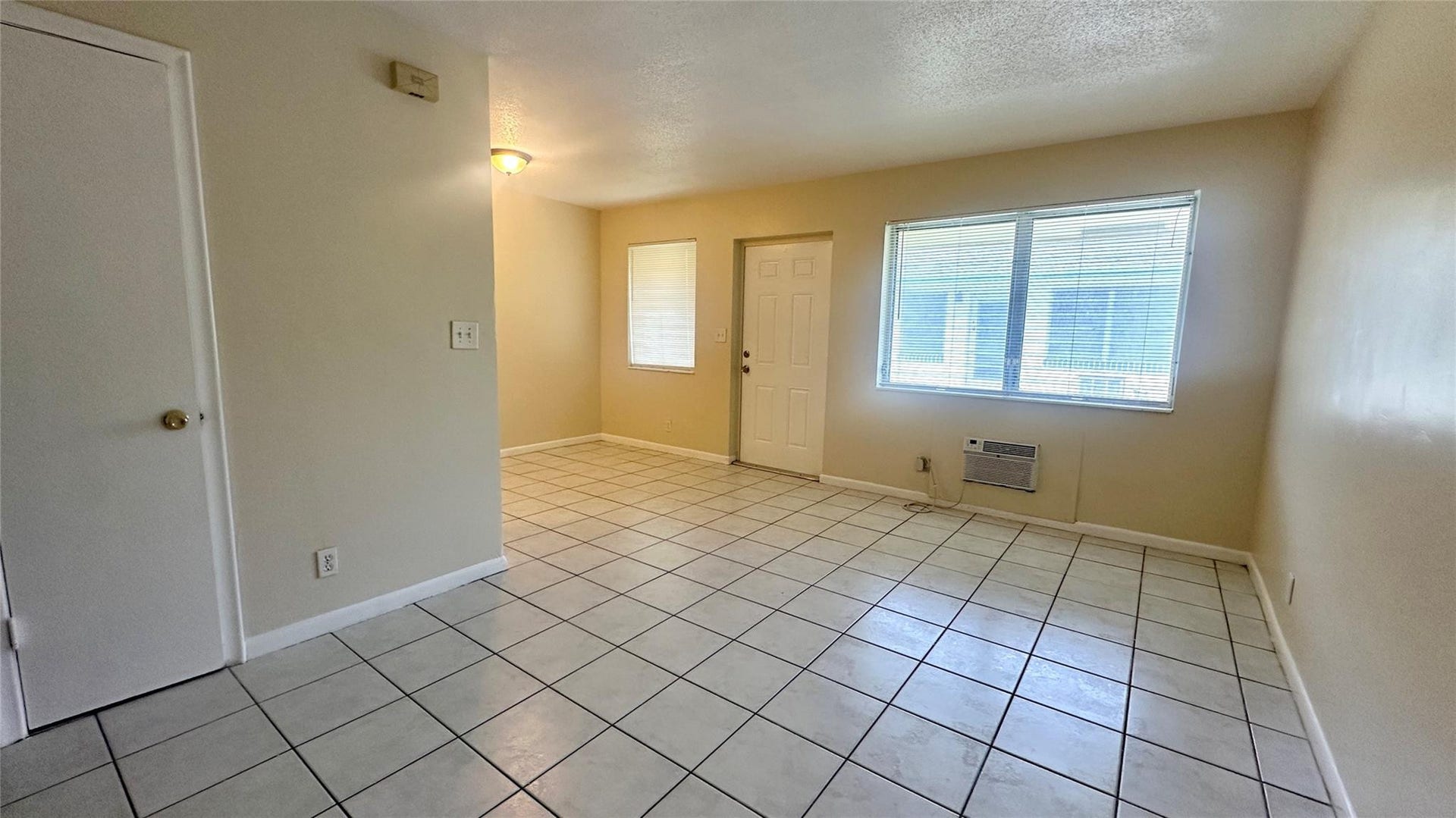 717 SE 16th Street, #3, Fort Lauderdale, Fort Lauderdale, FL 33316 Photo 3