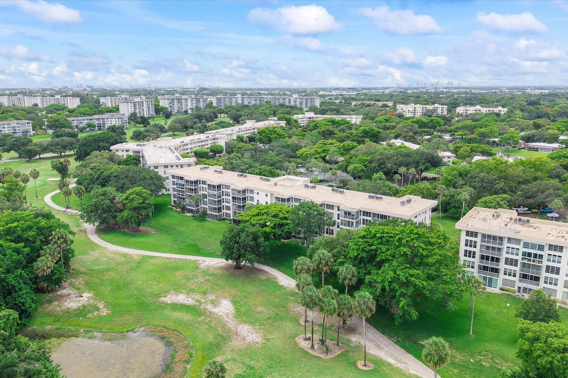 3900 Oaks Clubhouse Drive, #110, Pompano Beach, FL 33069 45-3900 Oaks Clubhouse Drive_045