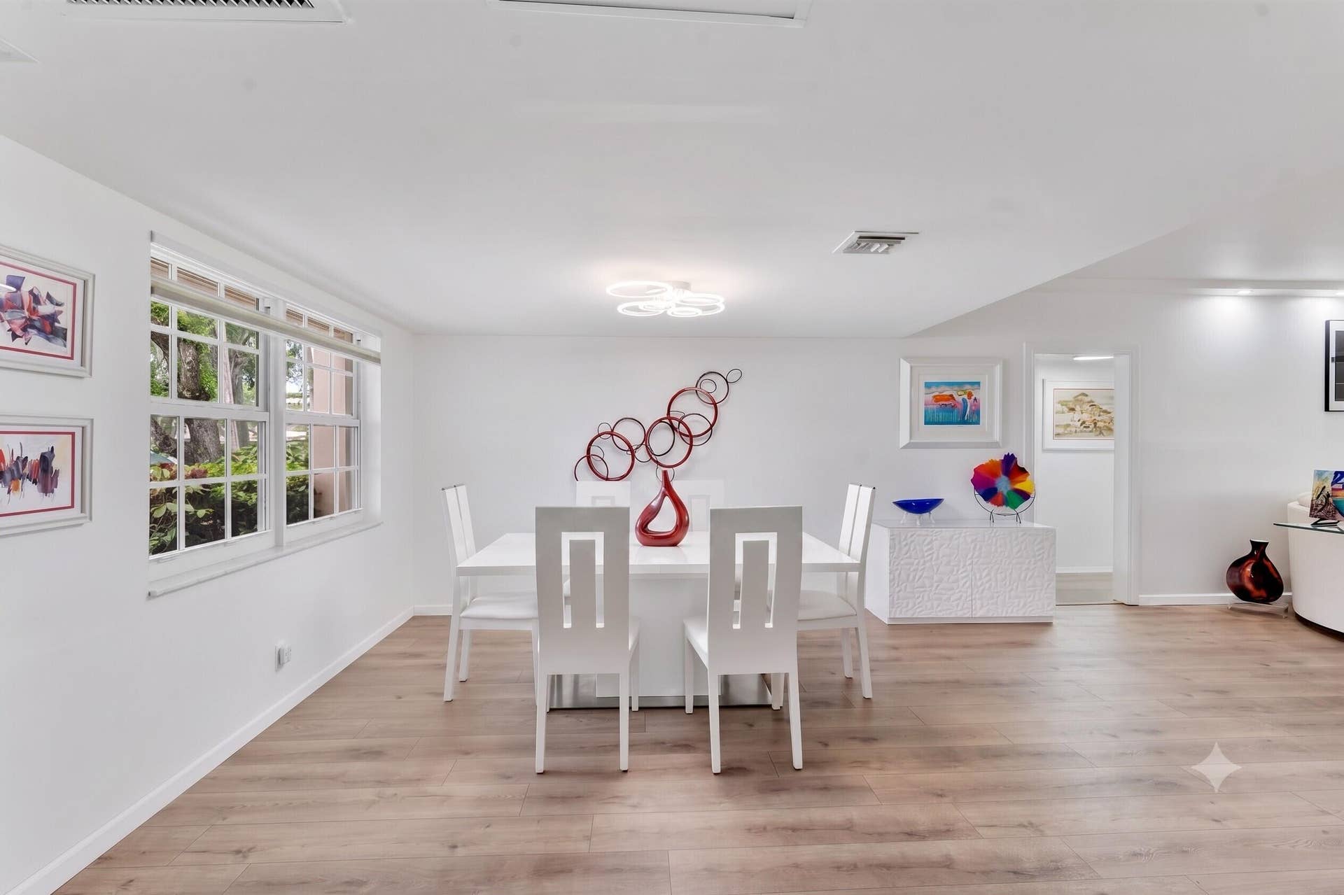 3900 Oaks Clubhouse Drive, #110, Pompano Beach, FL 33069 dining room table v2