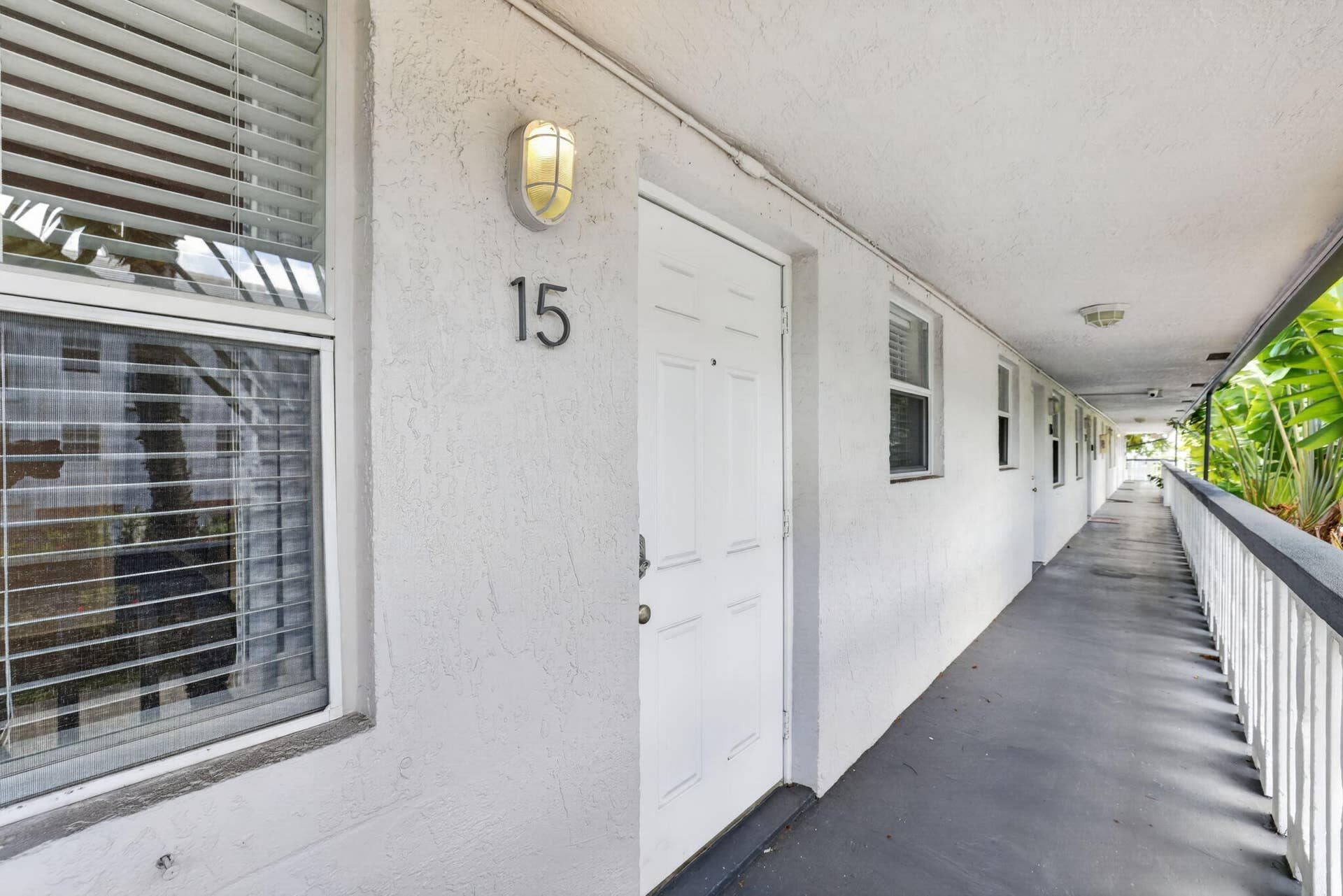 2741 NE 8th Avenue, #15, Wilton Manors, FL 33334 2-web-or-mls-8I8A1261