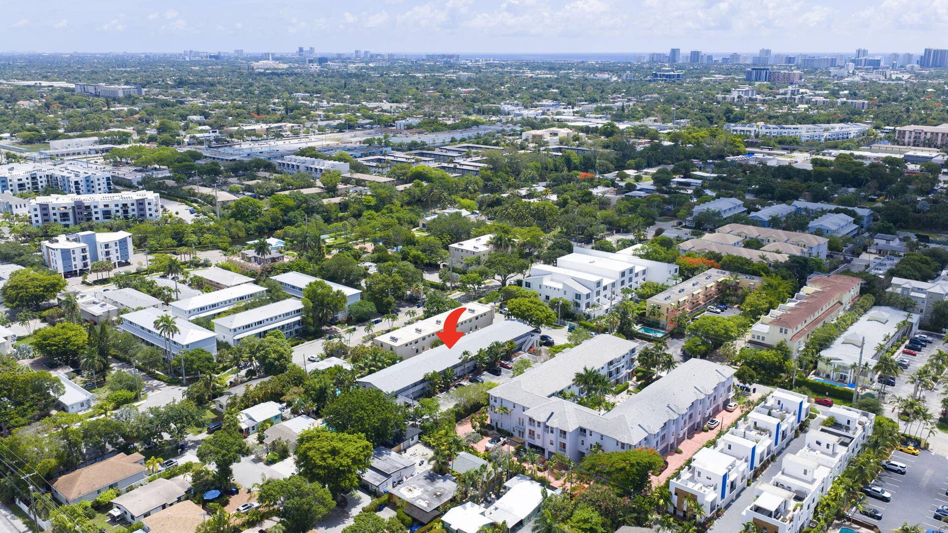 2741 NE 8th Avenue, #15, Wilton Manors, FL 33334 26-web-or-mls-DJI_20260608235119_0370_D
