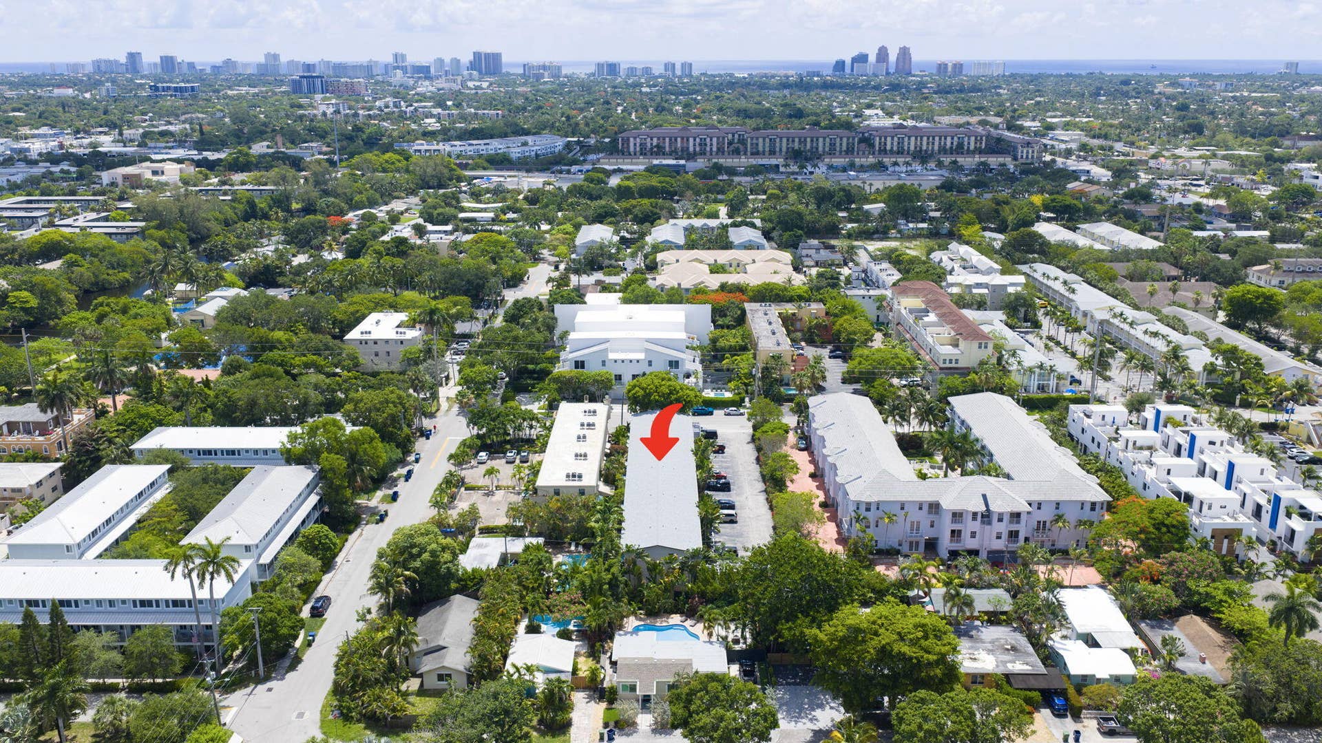 2741 NE 8th Avenue, #15, Wilton Manors, FL 33334 21-web-or-mls-DJI_20260608234912_0363_D