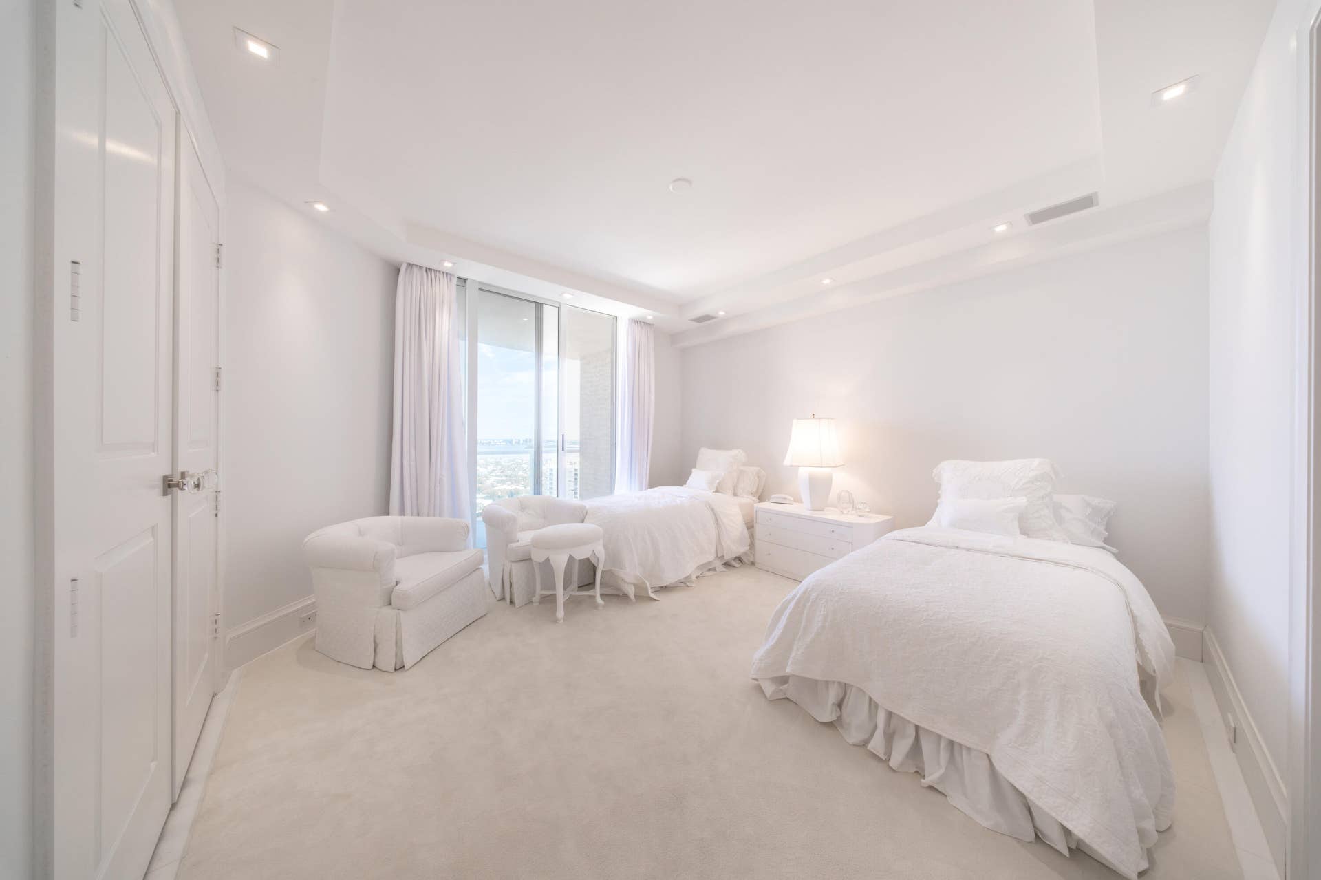 2700 N Ocean Drive, #2503a, Riviera Beach, FL 33404 Bedroom