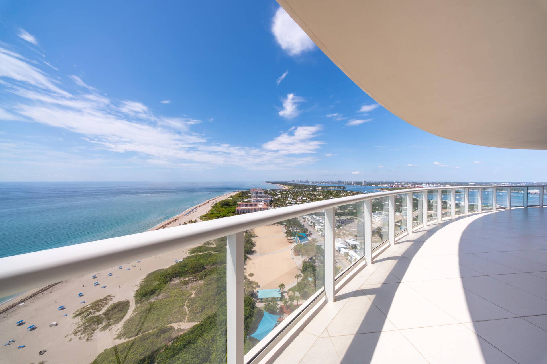 2700 N Ocean Drive, #2503a, Riviera Beach, FL 33404 Wrap around balcony