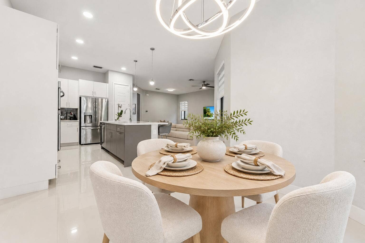 Breakfast Area- Virtually staged