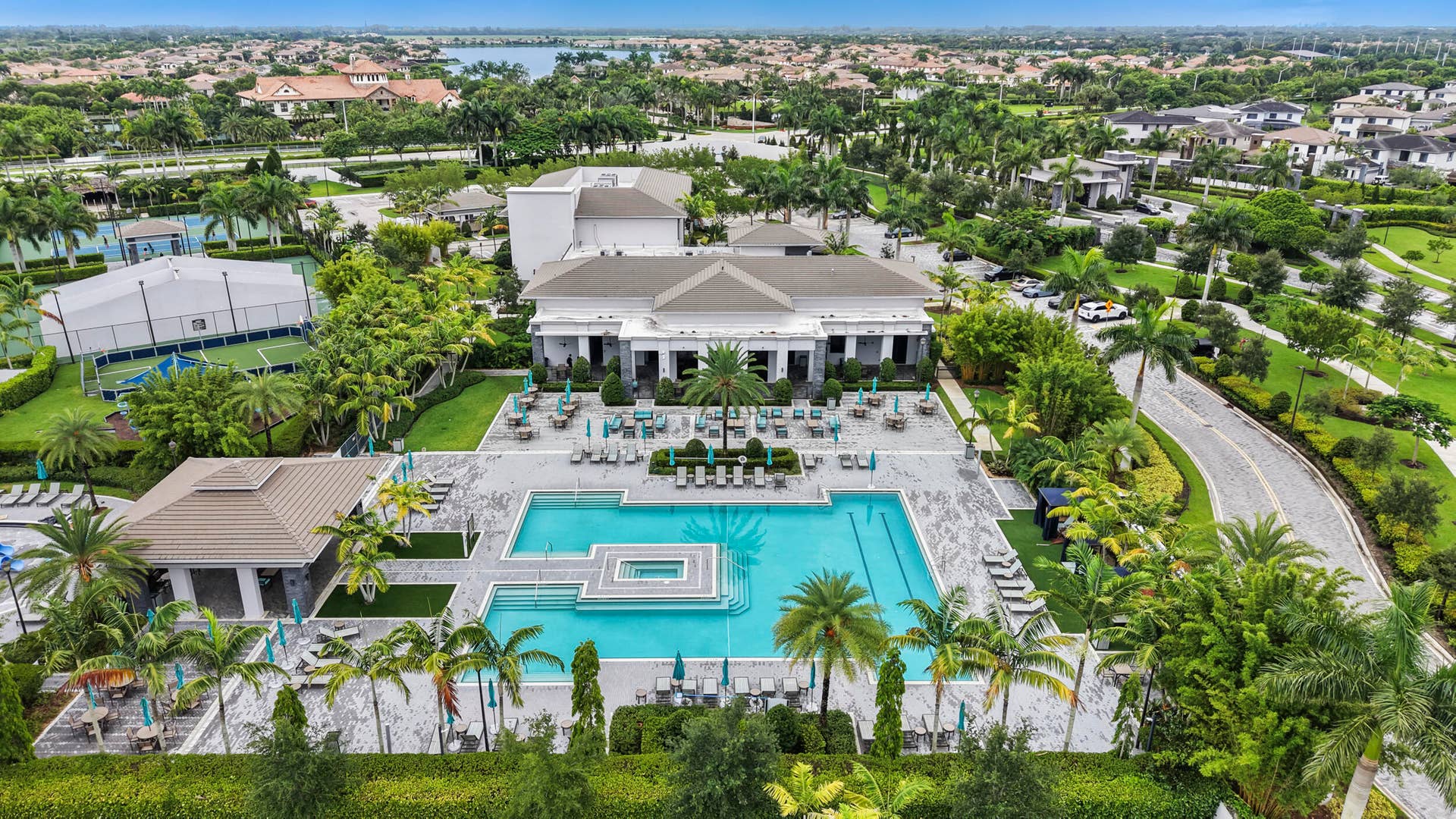 Cascata Community Pool
