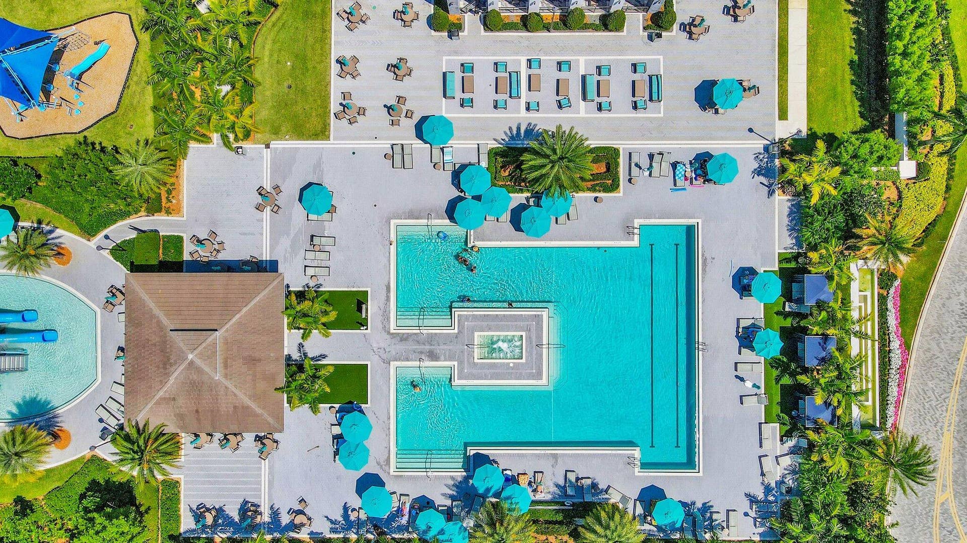 Cascata Pool