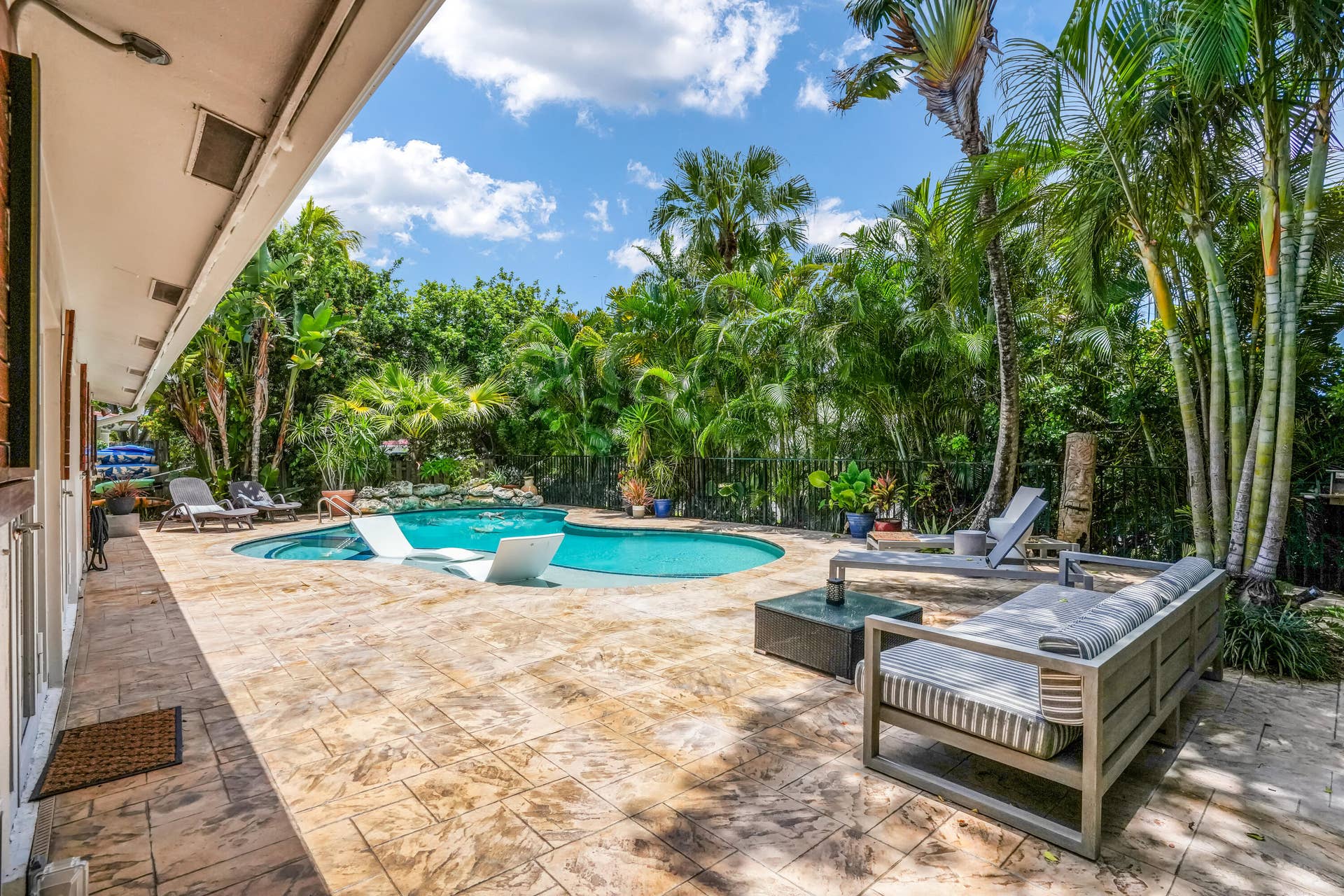 2400 N Riverside Drive, Pompano Beach, FL 33062 DSC09796