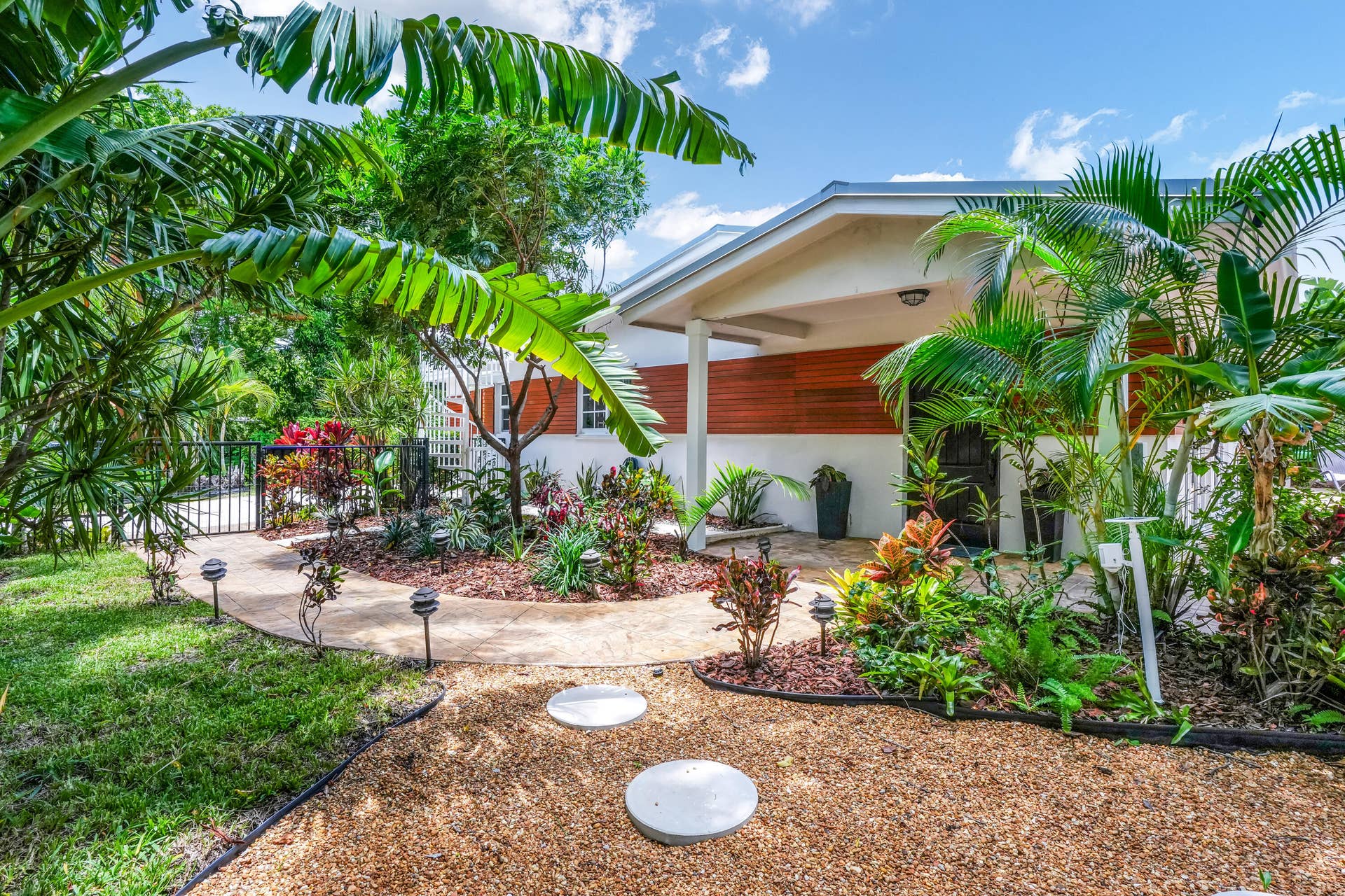 2400 N Riverside Drive, Pompano Beach, FL 33062 DSC09778