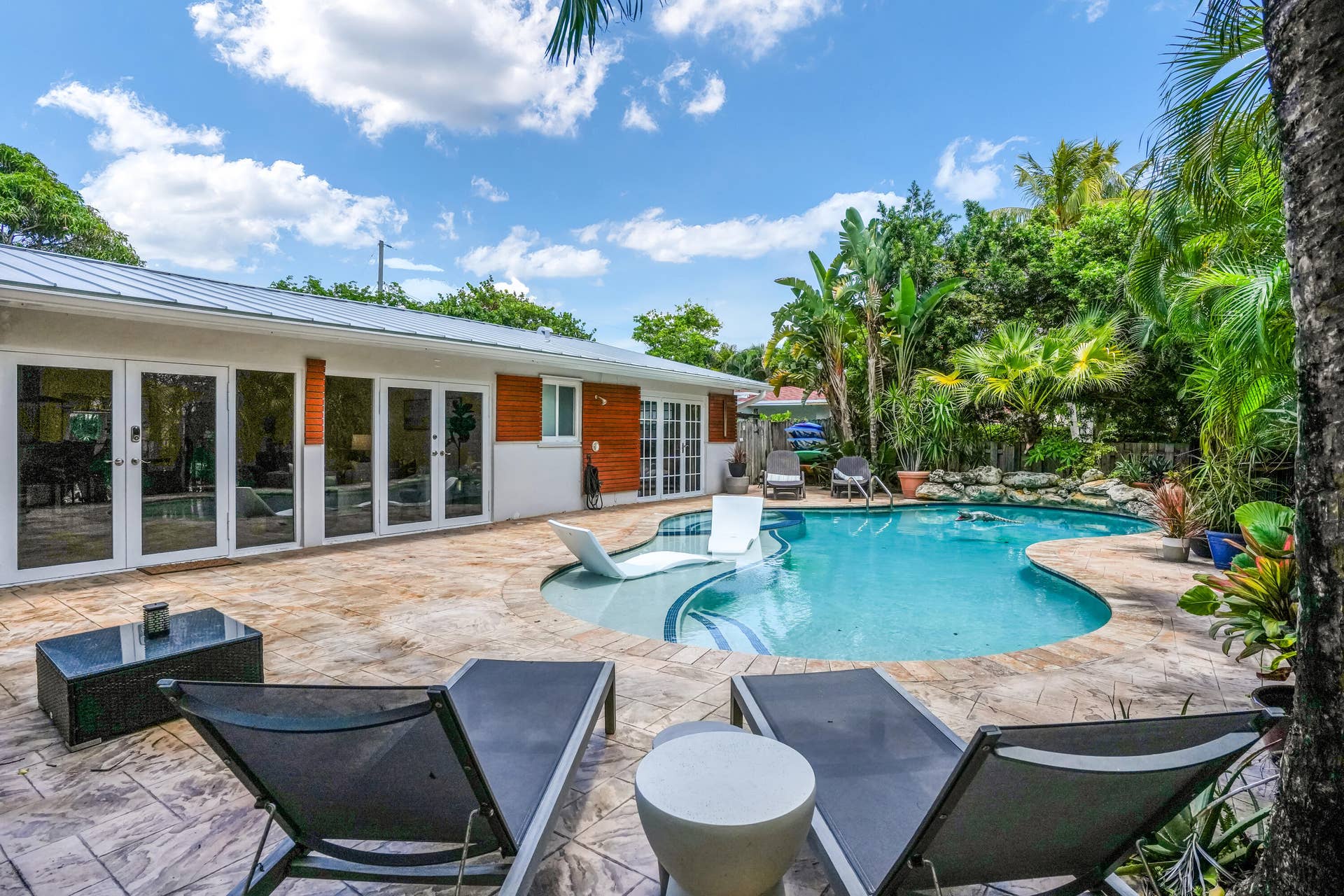 2400 N Riverside Drive, Pompano Beach, FL 33062 DSC09802