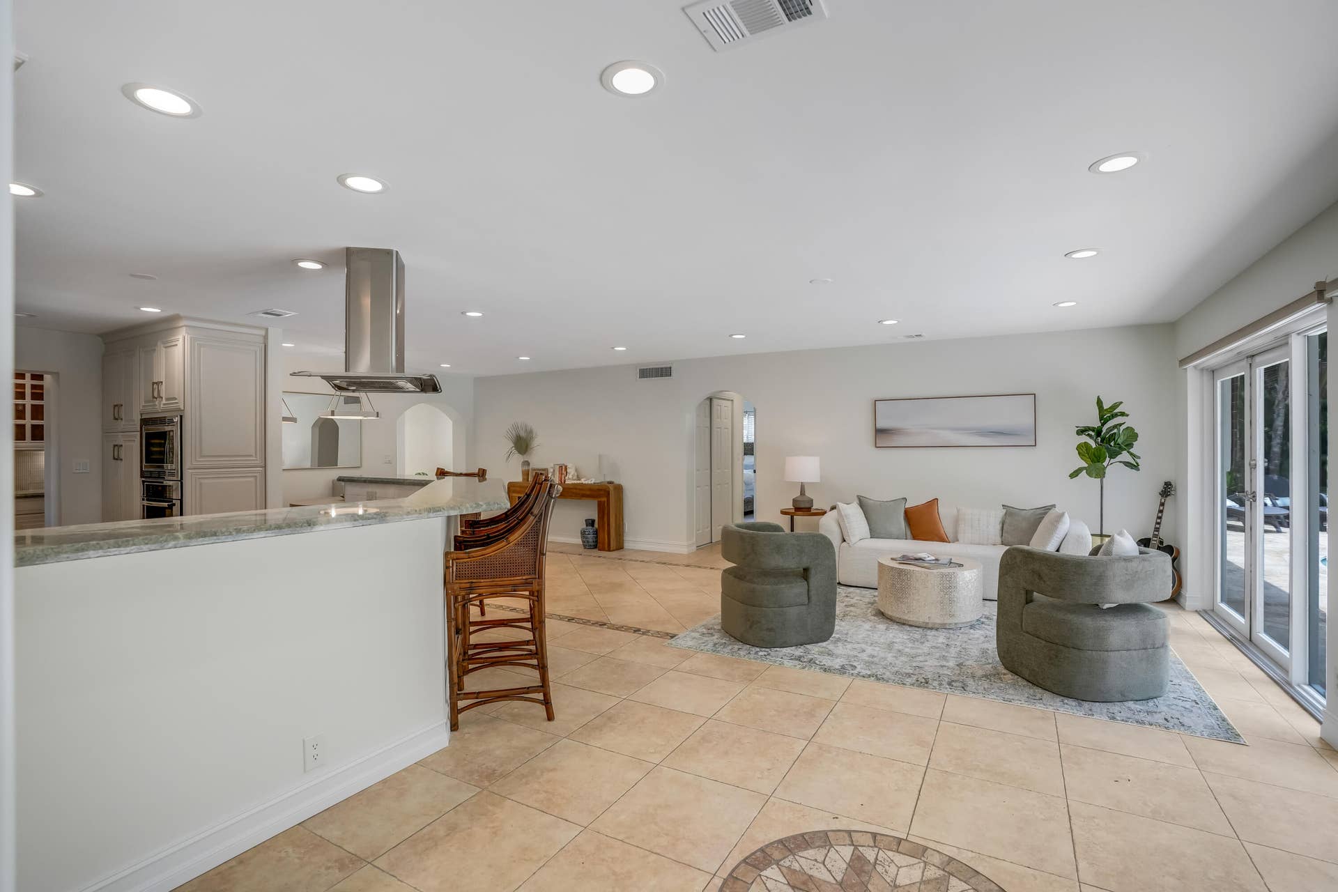 2400 N Riverside Drive, Pompano Beach, FL 33062 DSC09943