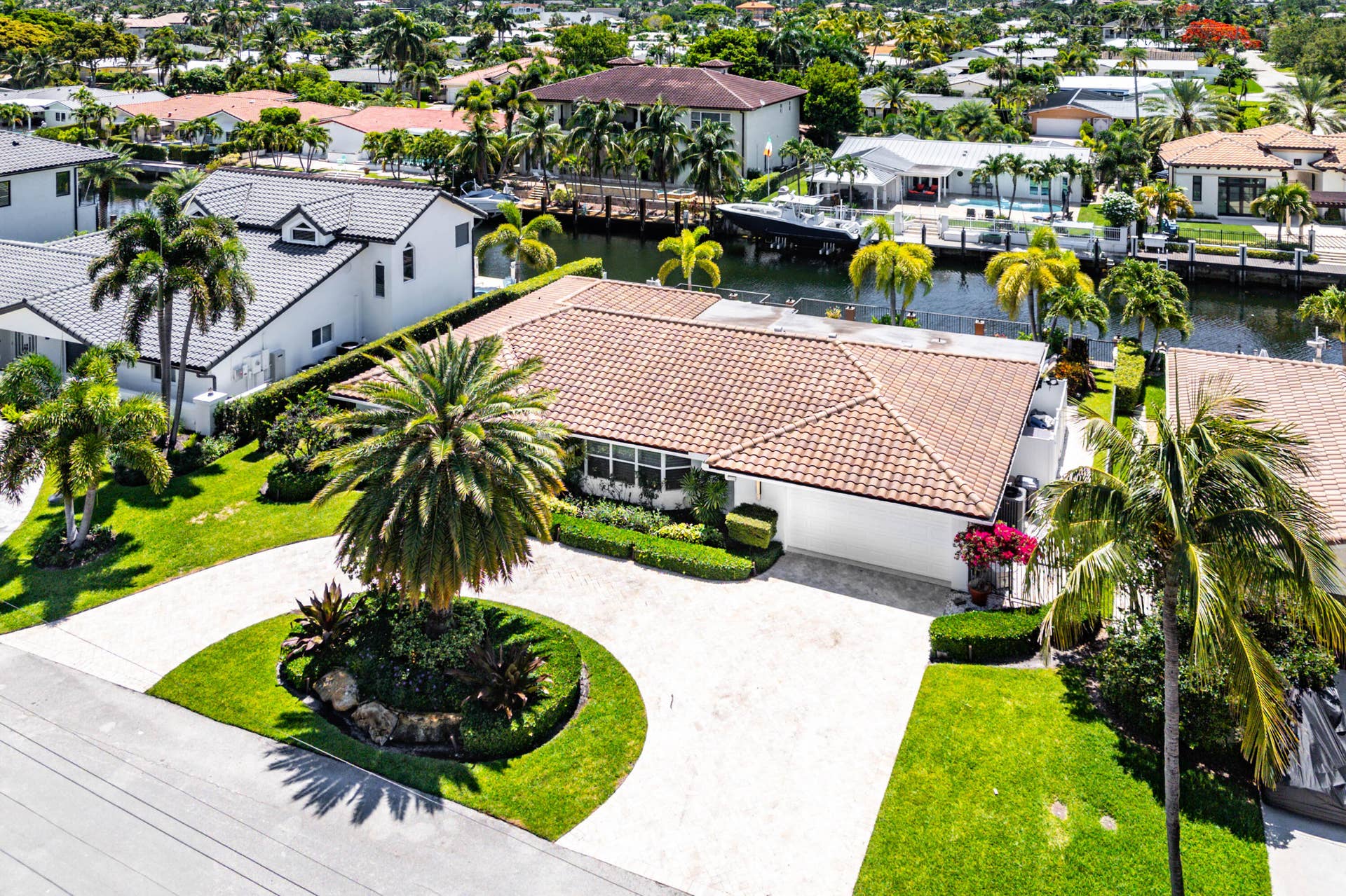 4230 NE 24th Avenue, Lighthouse Point, FL 33064 1