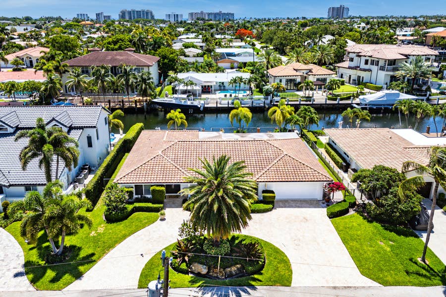 Property photo for 4230 NE 24th Avenue, Lighthouse Point, FL