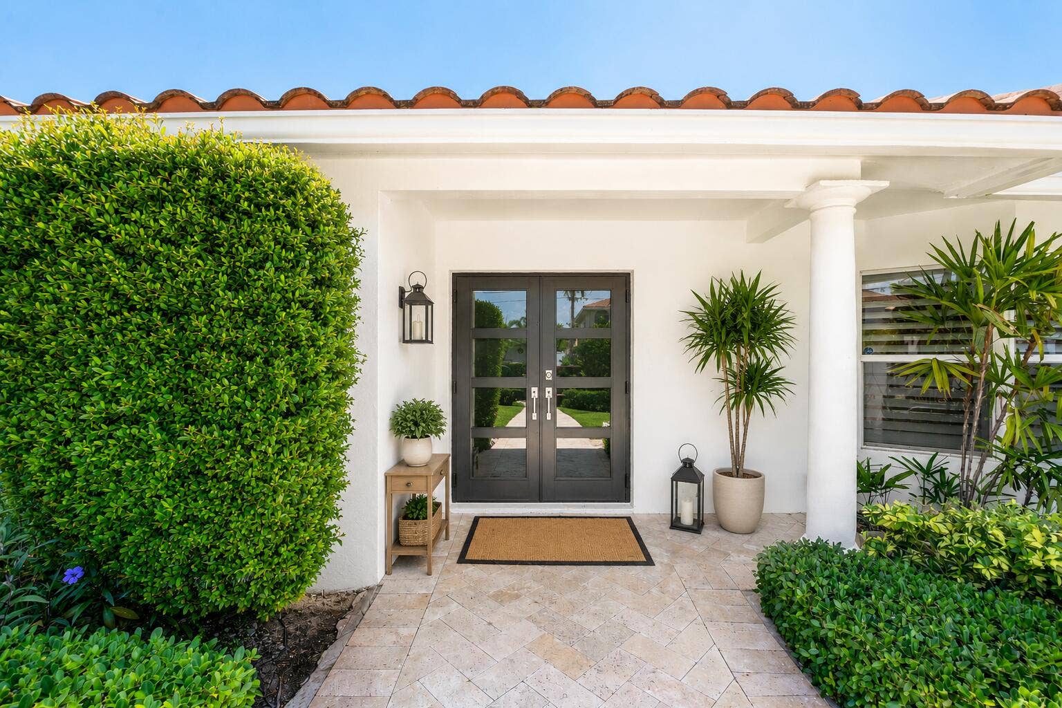 4230 NE 24th Avenue, Lighthouse Point, FL 33064 1