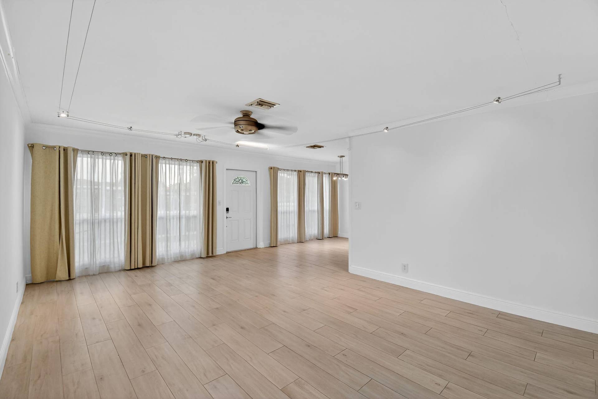 1606 NE 15th Avenue, #1606, Fort Lauderdale, FL 33305 10-web-or-mls-010_DSC_4678