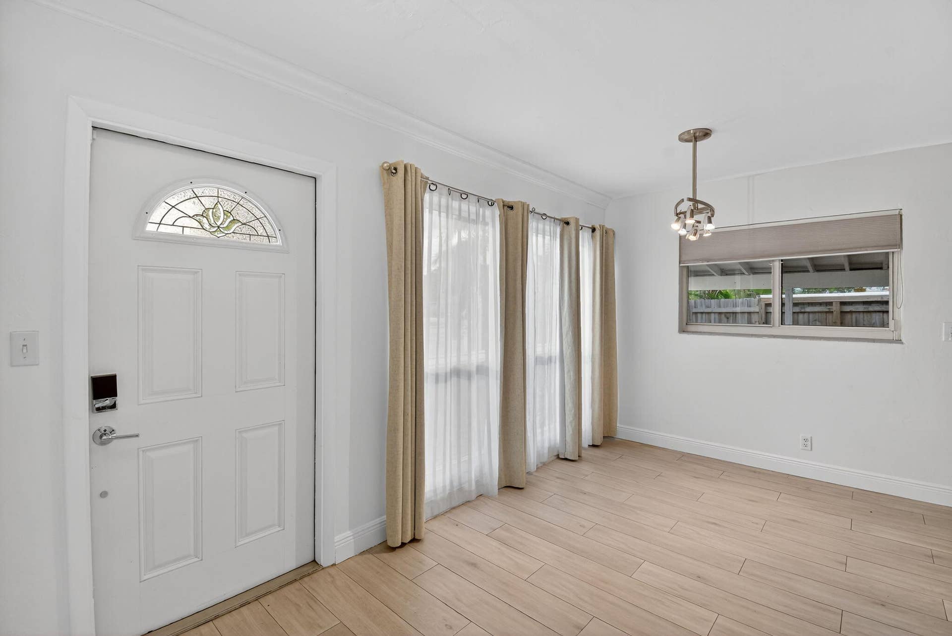 1606 NE 15th Avenue, #1606, Fort Lauderdale, FL 33305 4-web-or-mls-004_DSC_4634