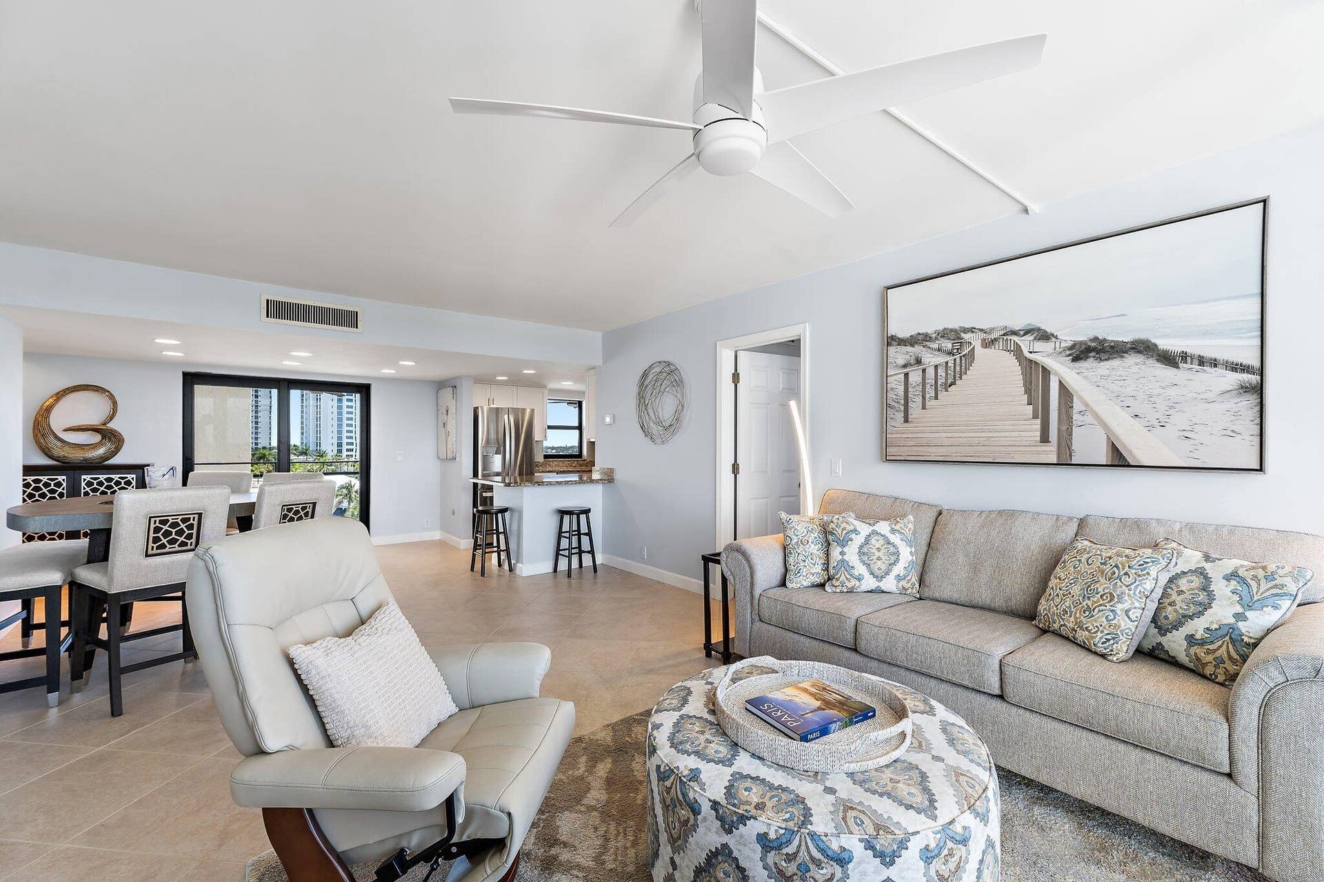 336 Golfview Road, #619, North Palm Beach, FL 33408 Living Room 3