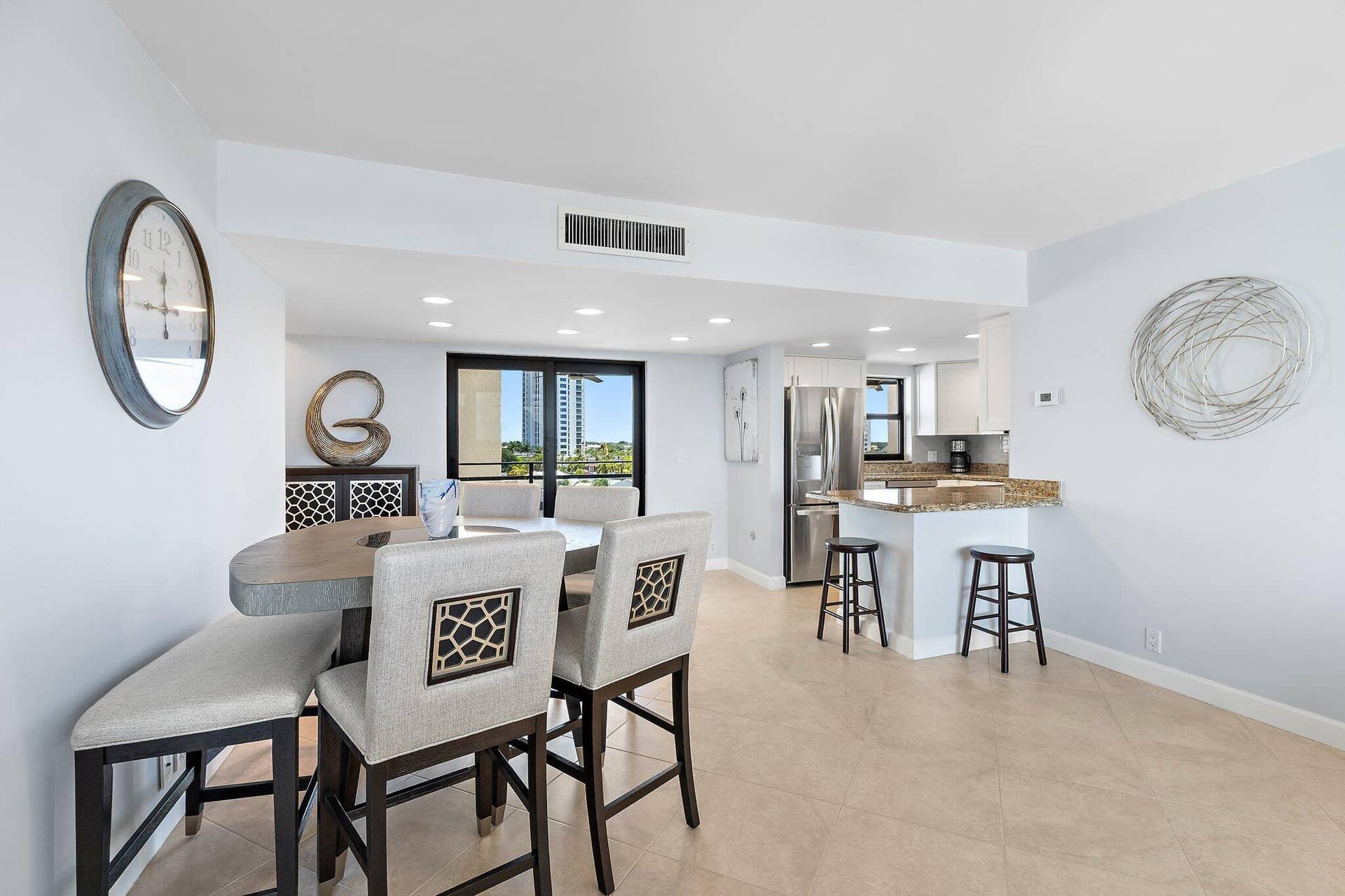 336 Golfview Road, #619, North Palm Beach, FL 33408 Eat In 3