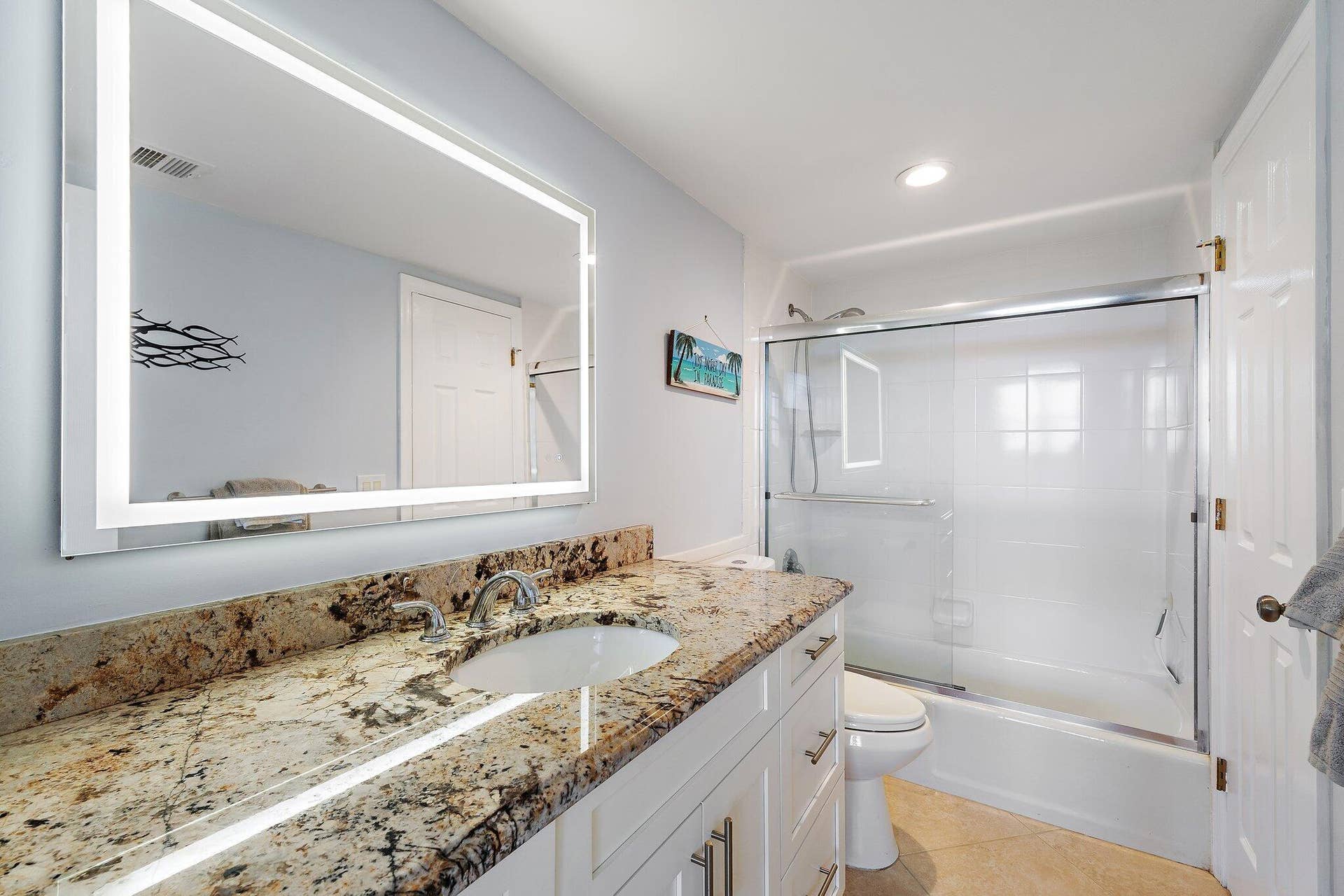 336 Golfview Road, #619, North Palm Beach, FL 33408 Second Bathroom 2