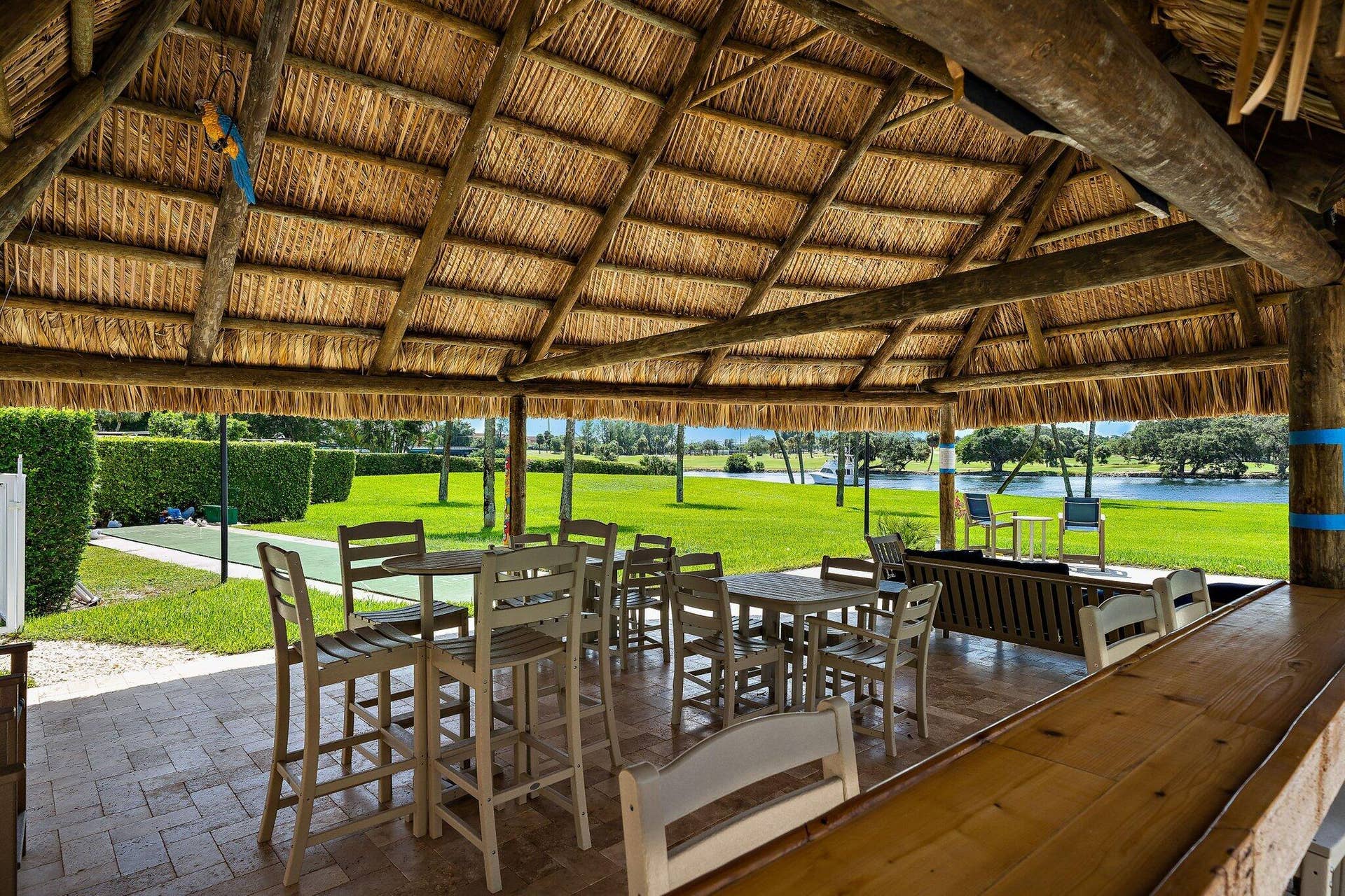336 Golfview Road, #619, North Palm Beach, FL 33408 Gemini Tiki
