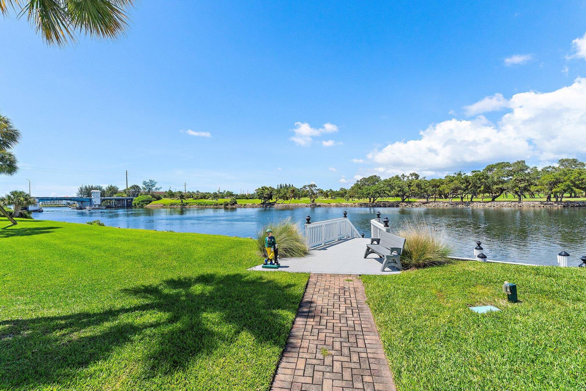336 Golfview Road, #619, North Palm Beach, FL 33408 Day Dock View