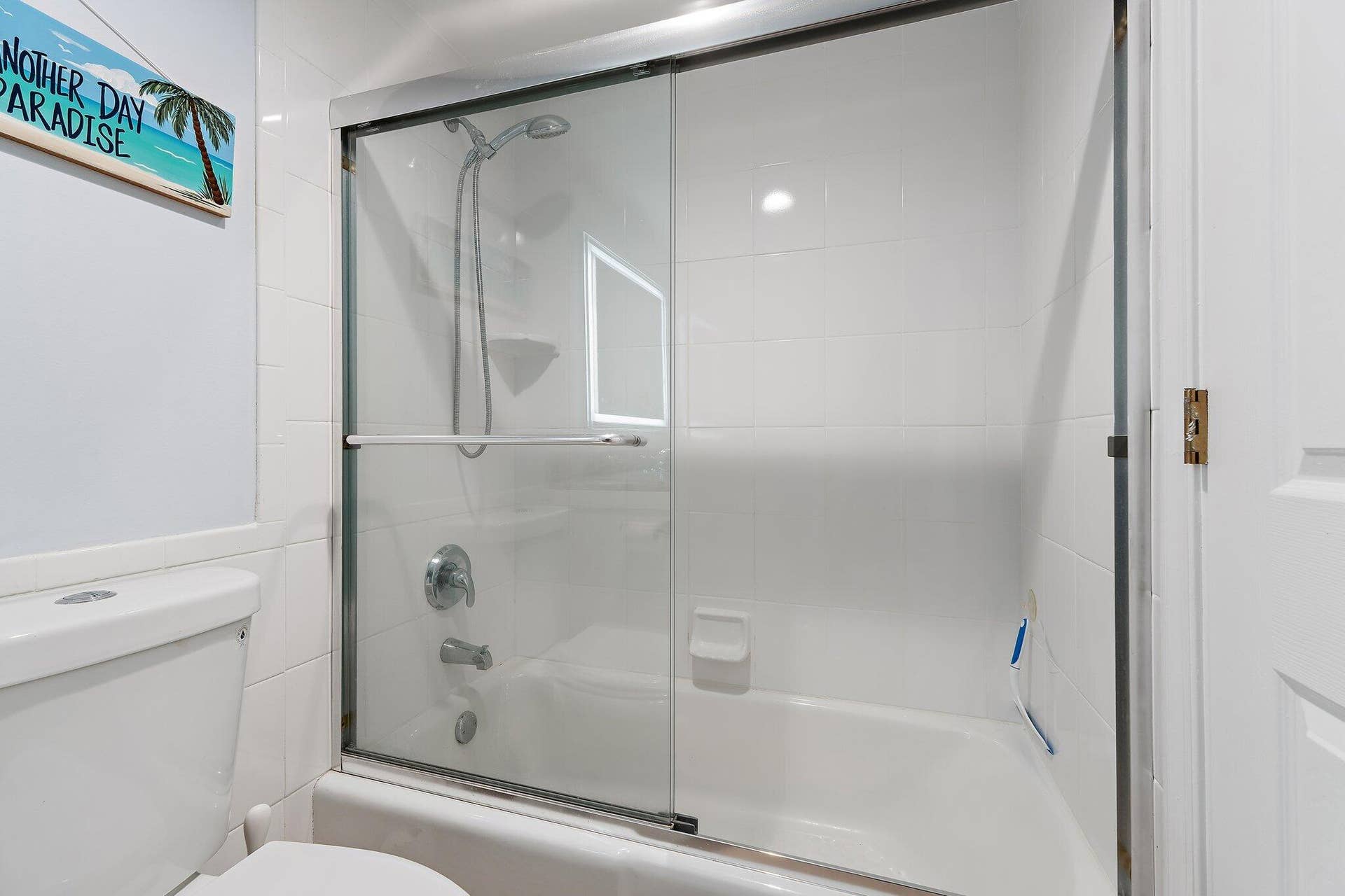 336 Golfview Road, #619, North Palm Beach, FL 33408 Second Bathroom 3