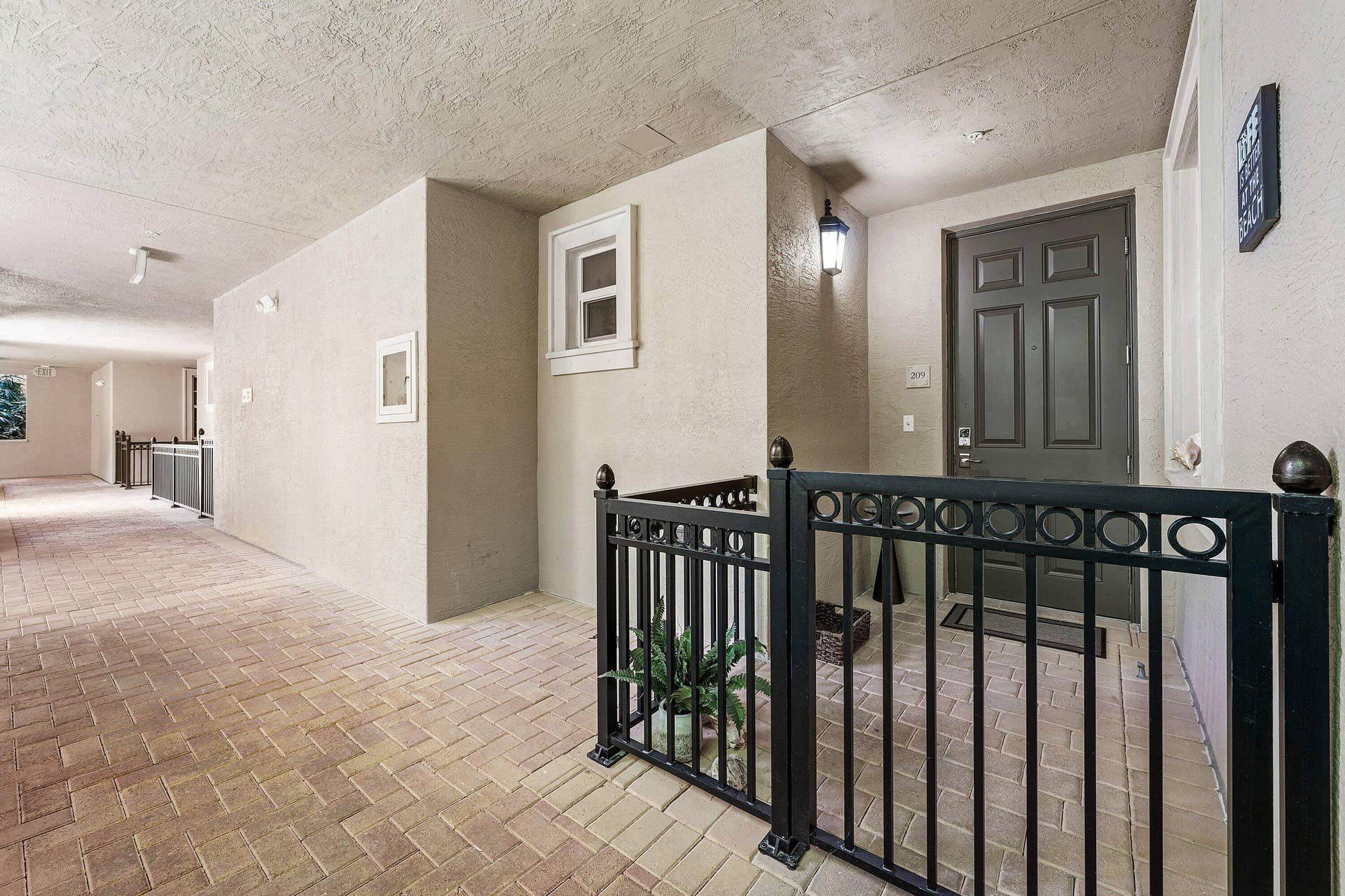 4445 El Mar Drive, #2209, Lauderdale By The Sea, FL 33308 035-4445ElMarDrive-2209-LauderdalebytheS