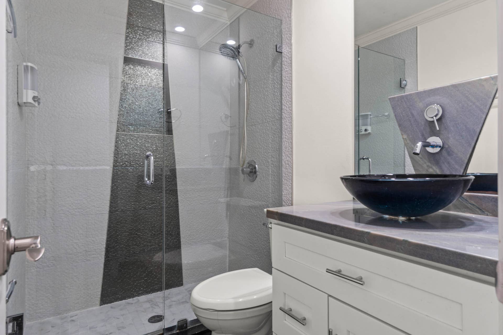 Second Floor - Beautiful Updated Bathroom