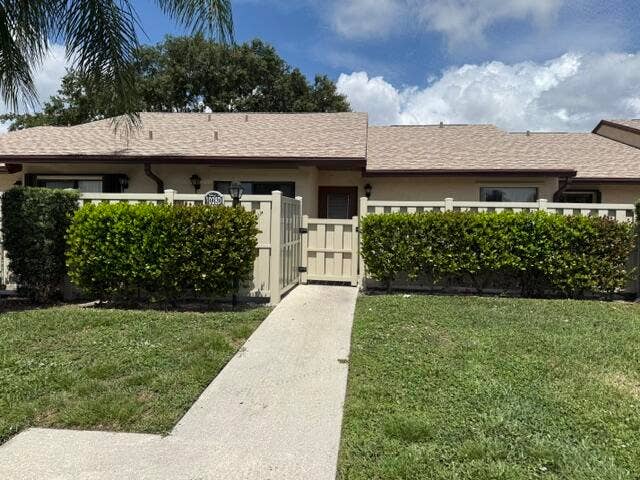 1028 Green Pine Boulevard, #D, West Palm Beach, FL 33409 IMG_7069