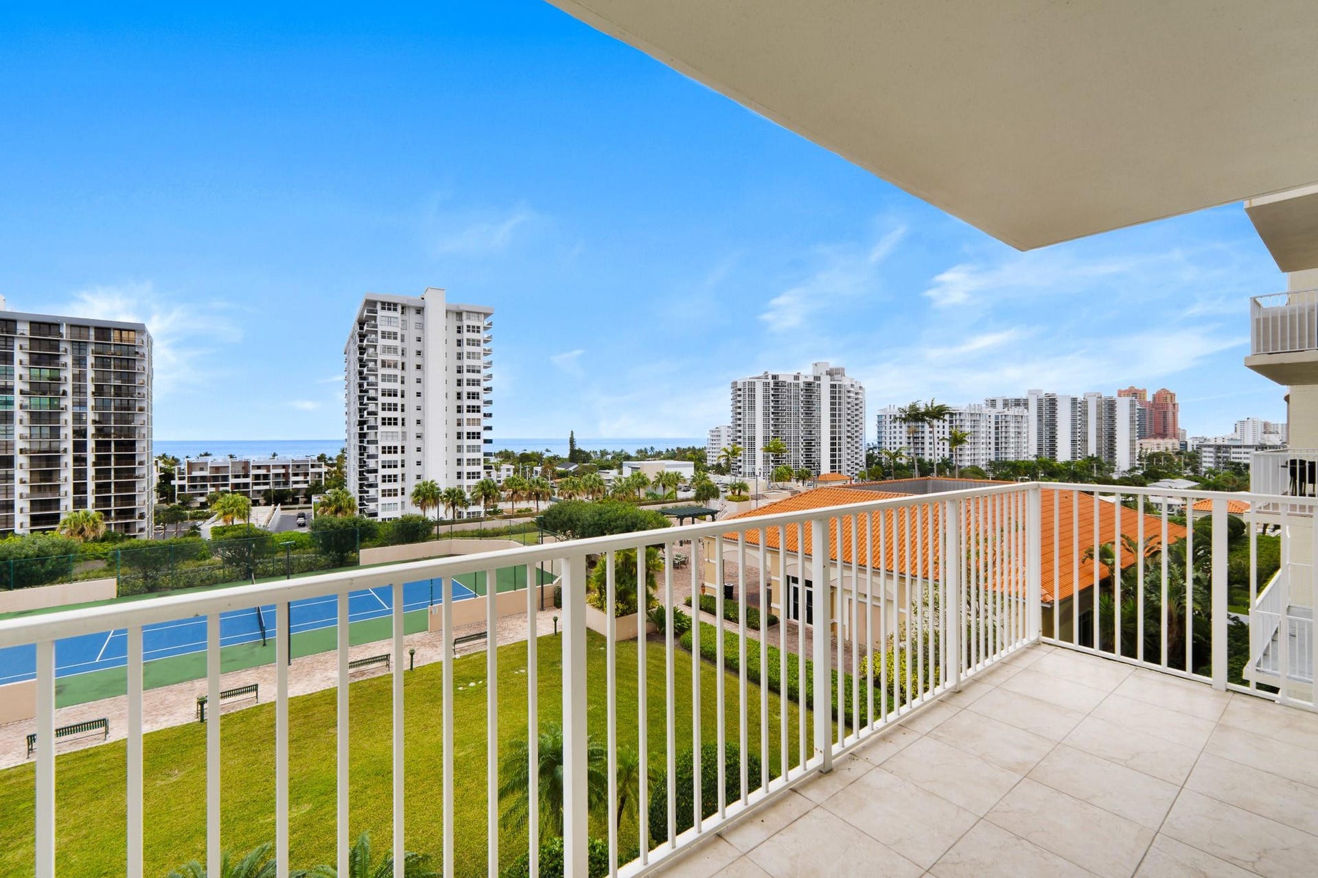 3020 NE 32nd Street, #Unit 905, Fort Lauderdale, FL 33306 Photo 3