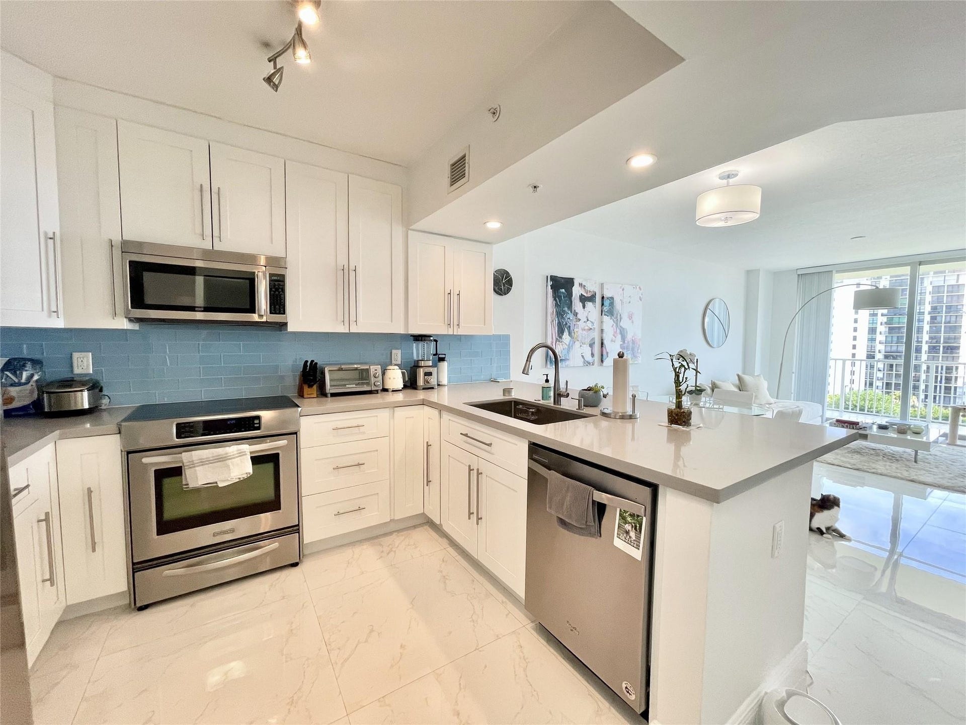 3020 NE 32nd Street, #Unit 905, Fort Lauderdale, FL 33306 Photo 14