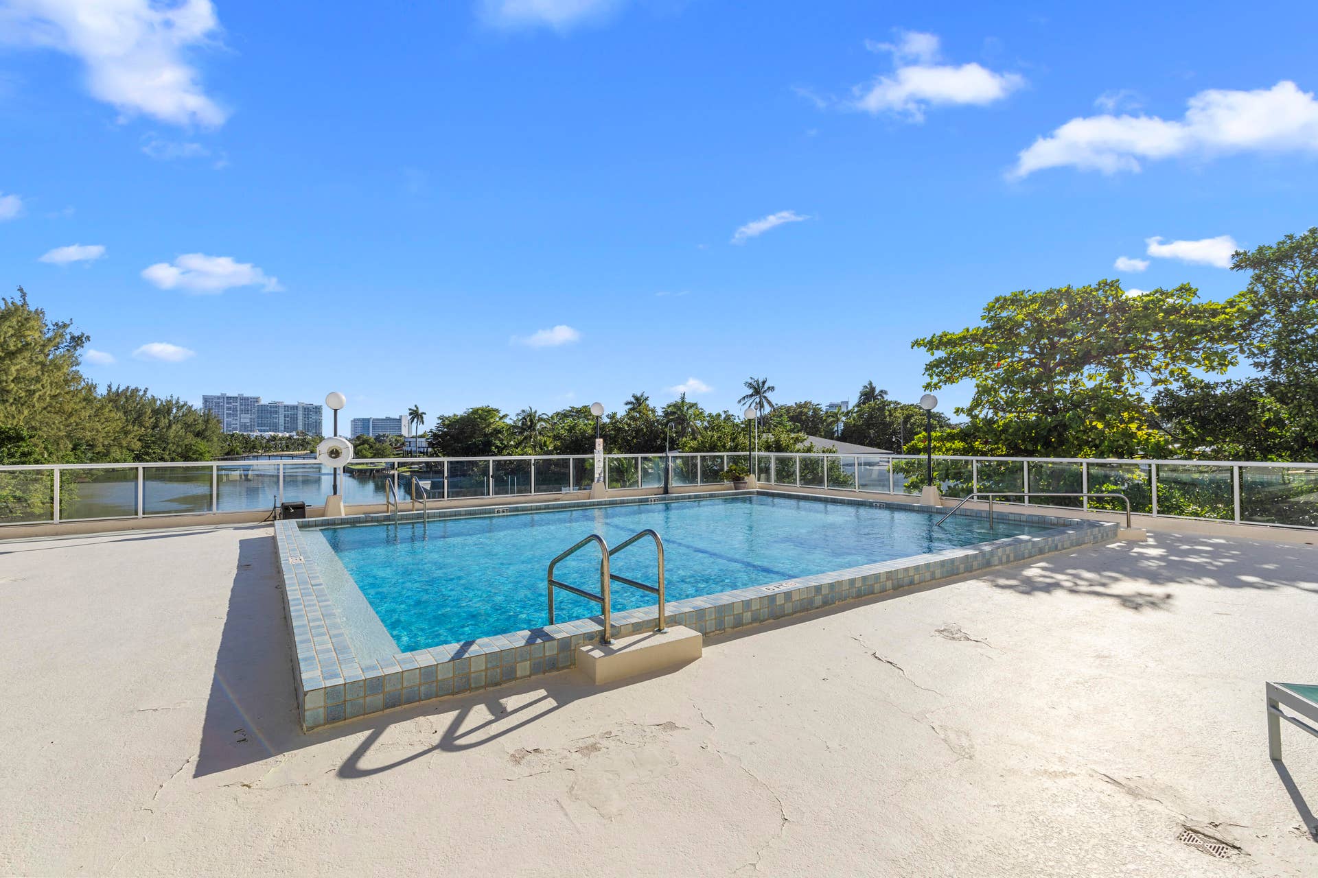 3000 Holiday Drive, #1505, Fort Lauderdale, FL 33316 R6II4590
