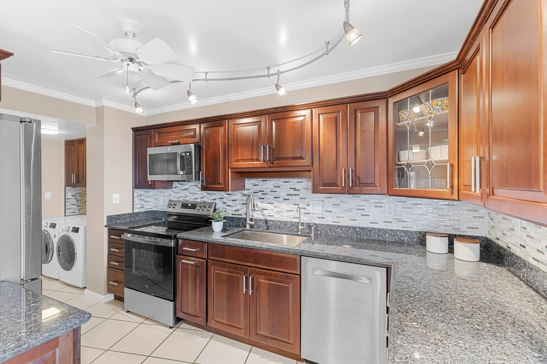 3000 Holiday Drive, #1505, Fort Lauderdale, FL 33316 R6II9435