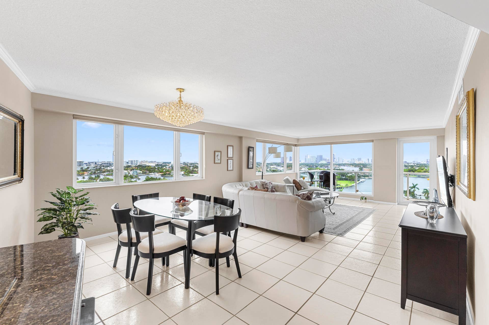 3000 Holiday Drive, #1505, Fort Lauderdale, FL 33316 R6II9399